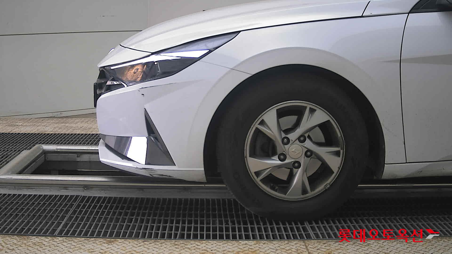 Hyundai Elantra 2021 - Image 25