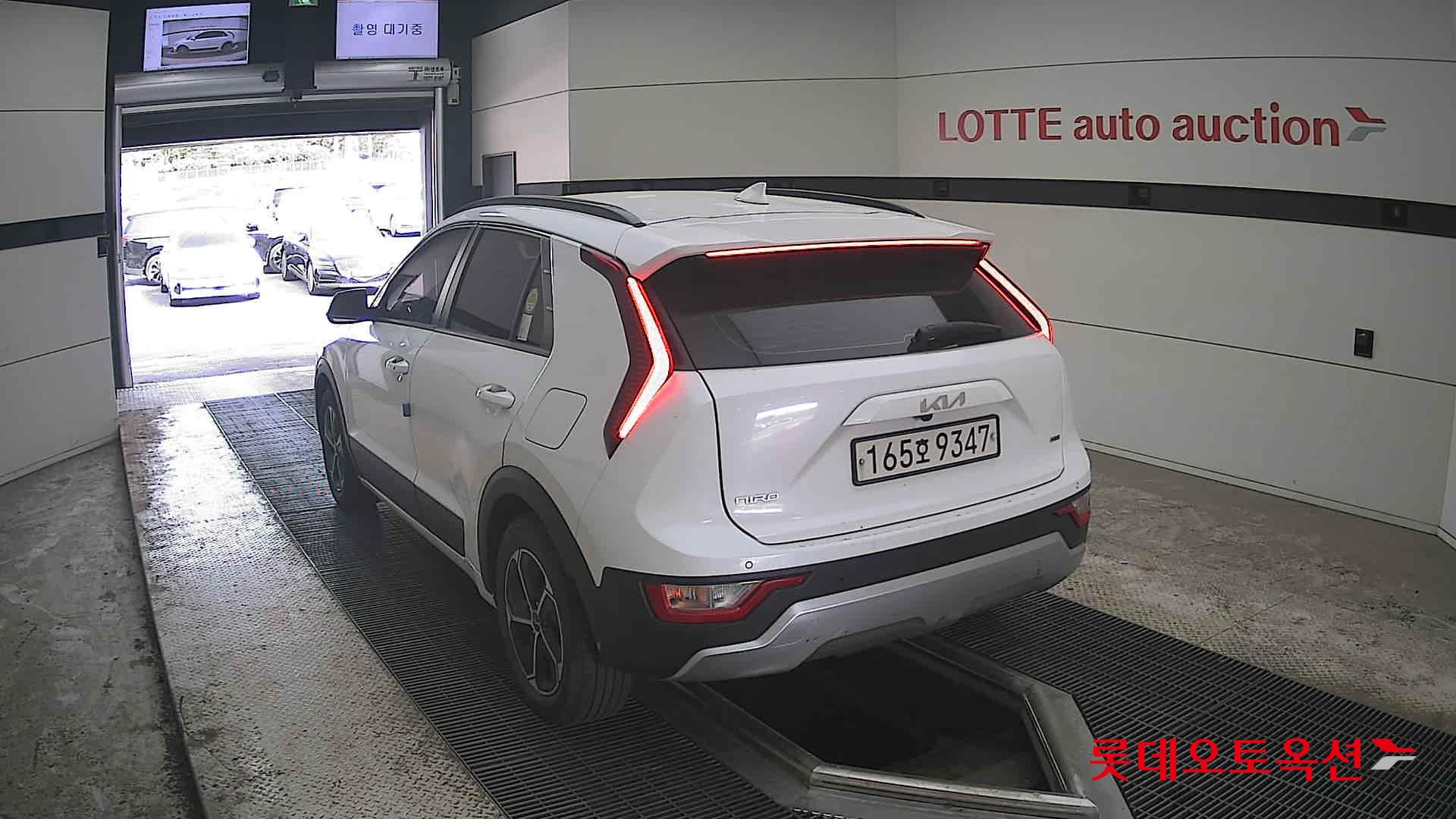 كيا نيرو 2022 - صورة 16