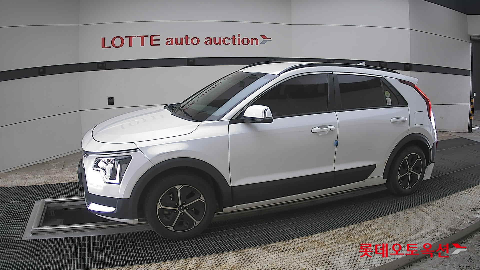 كيا نيرو 2022 - صورة 12