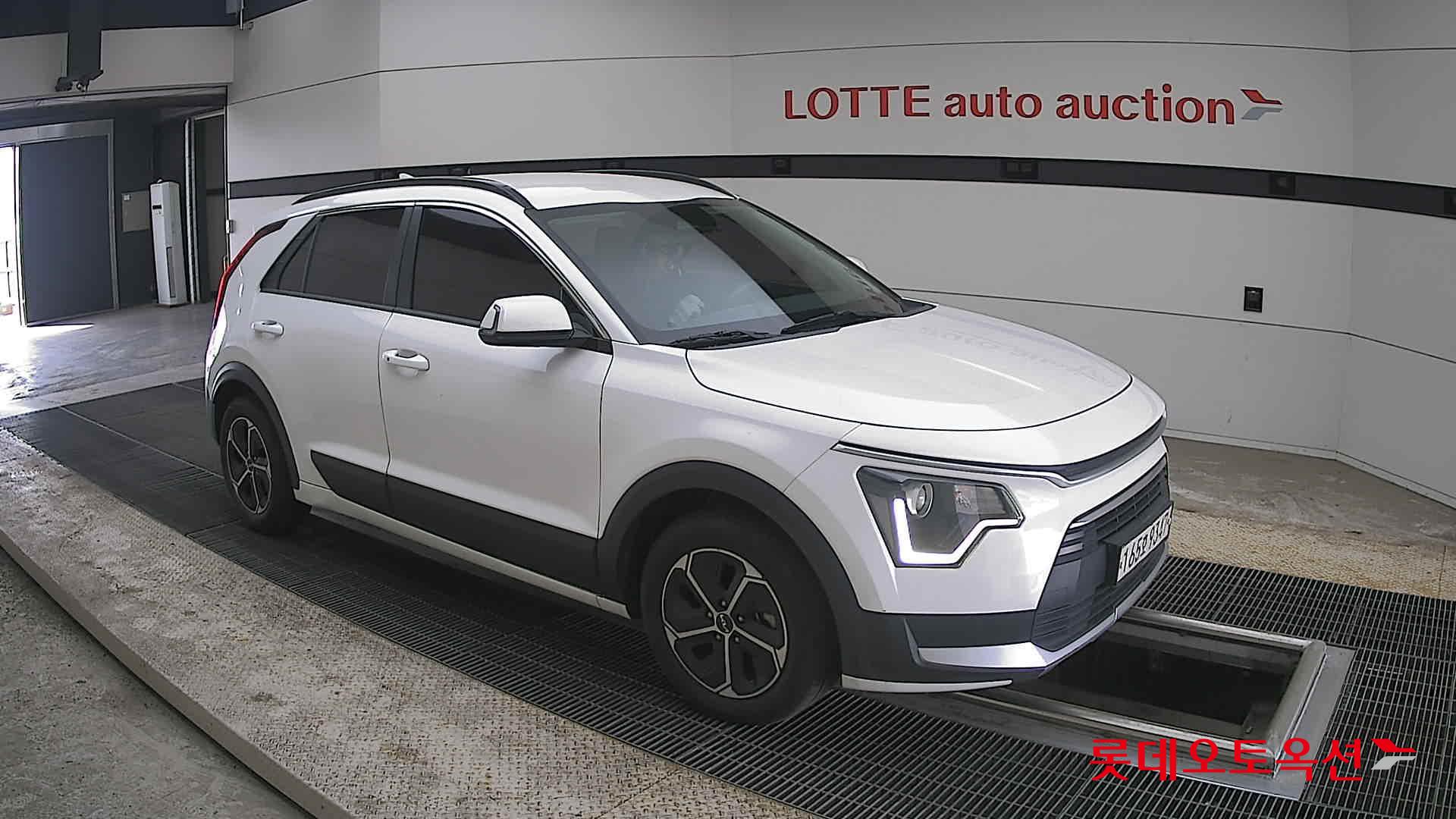 كيا نيرو 2022 - صورة 23