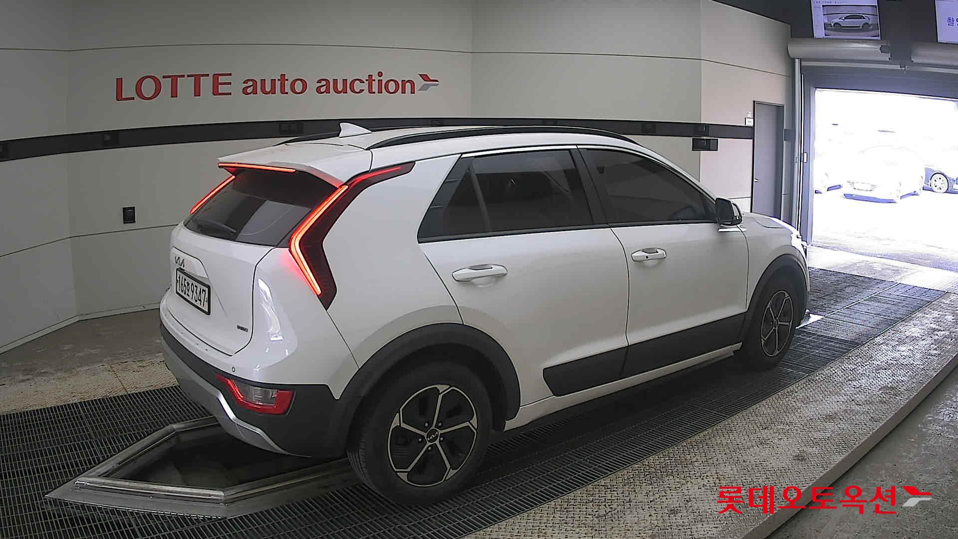 كيا نيرو 2022 - صورة 19