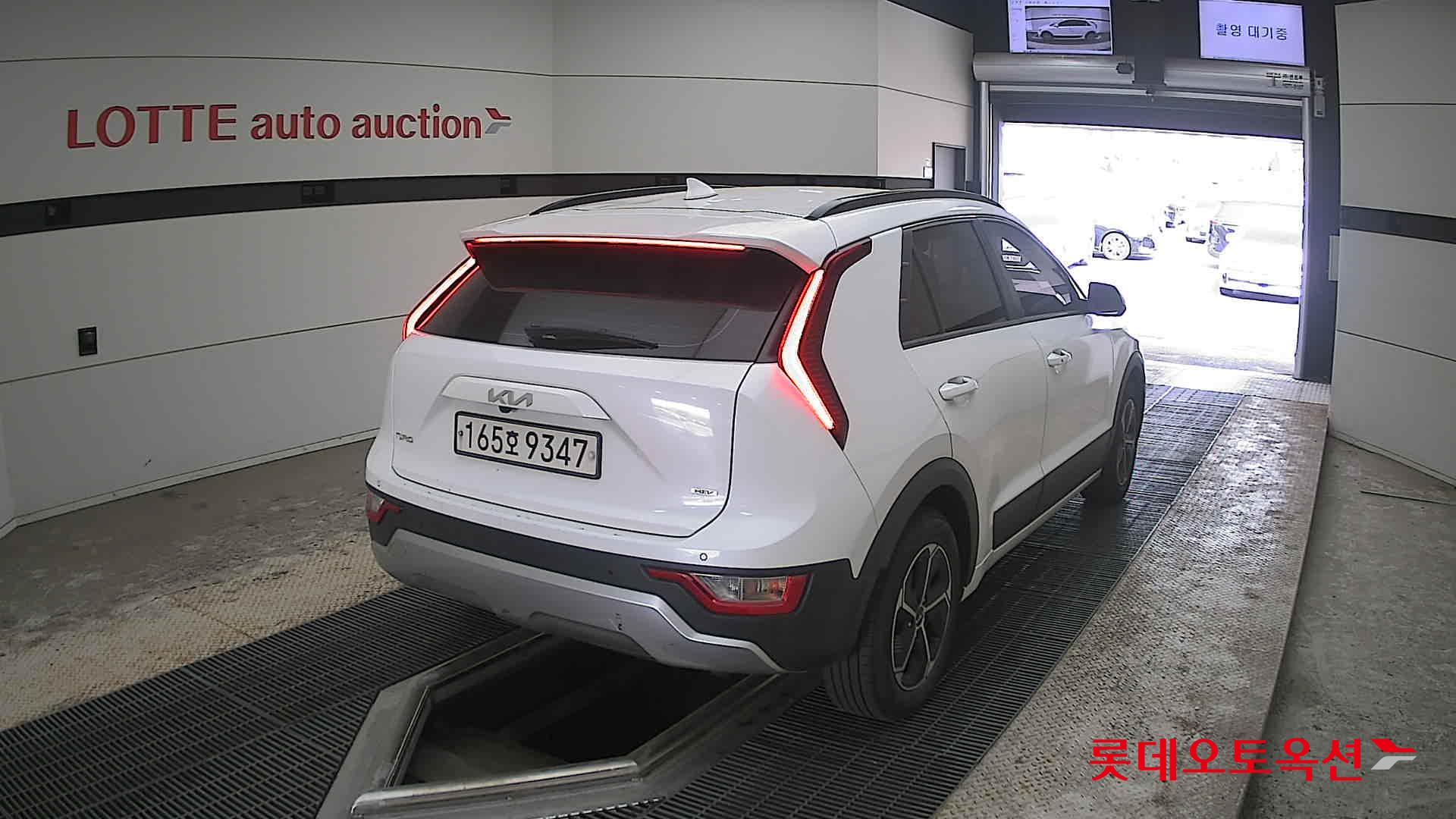 كيا نيرو 2022 - صورة 18