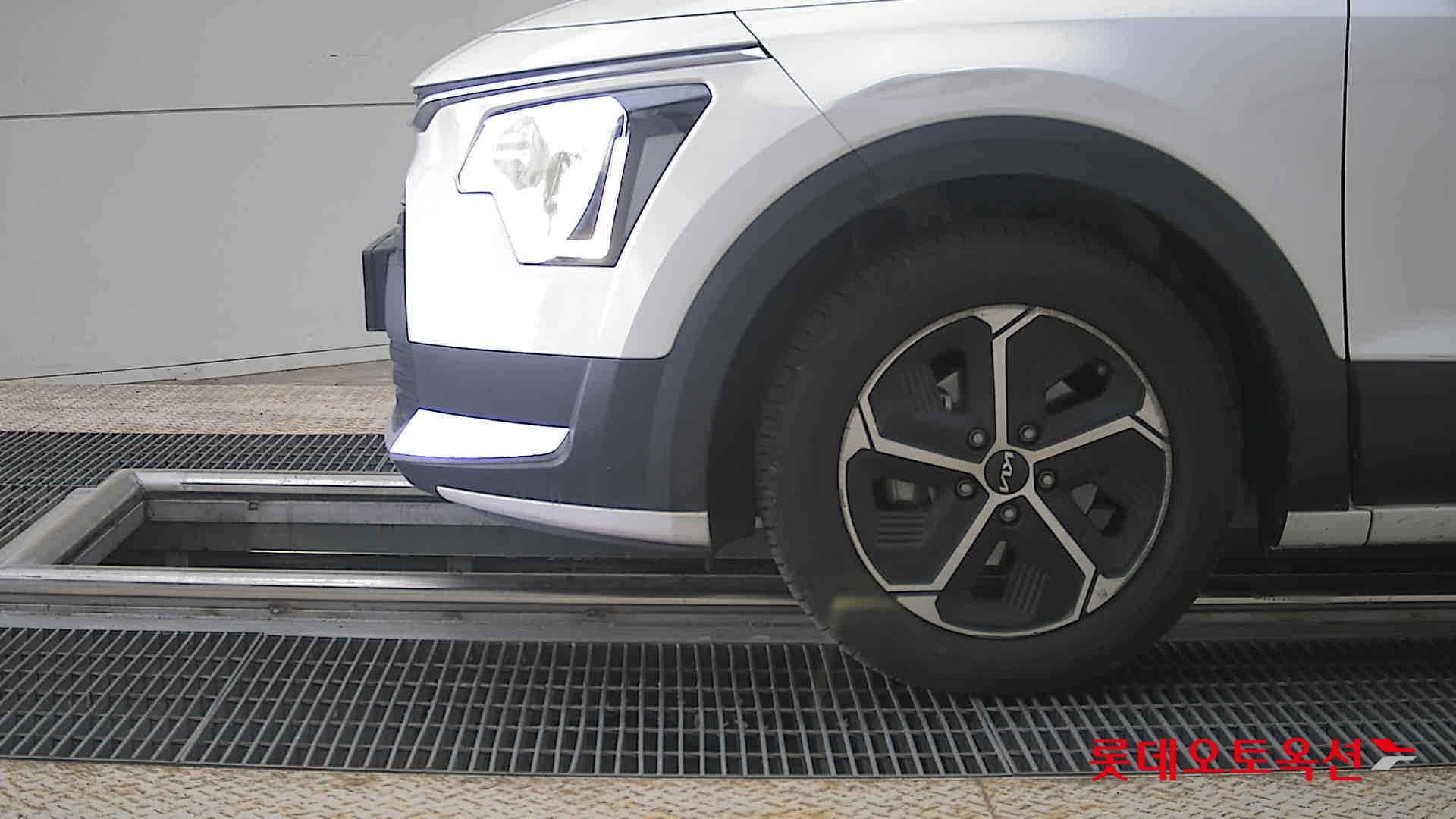 كيا نيرو 2022 - صورة 25