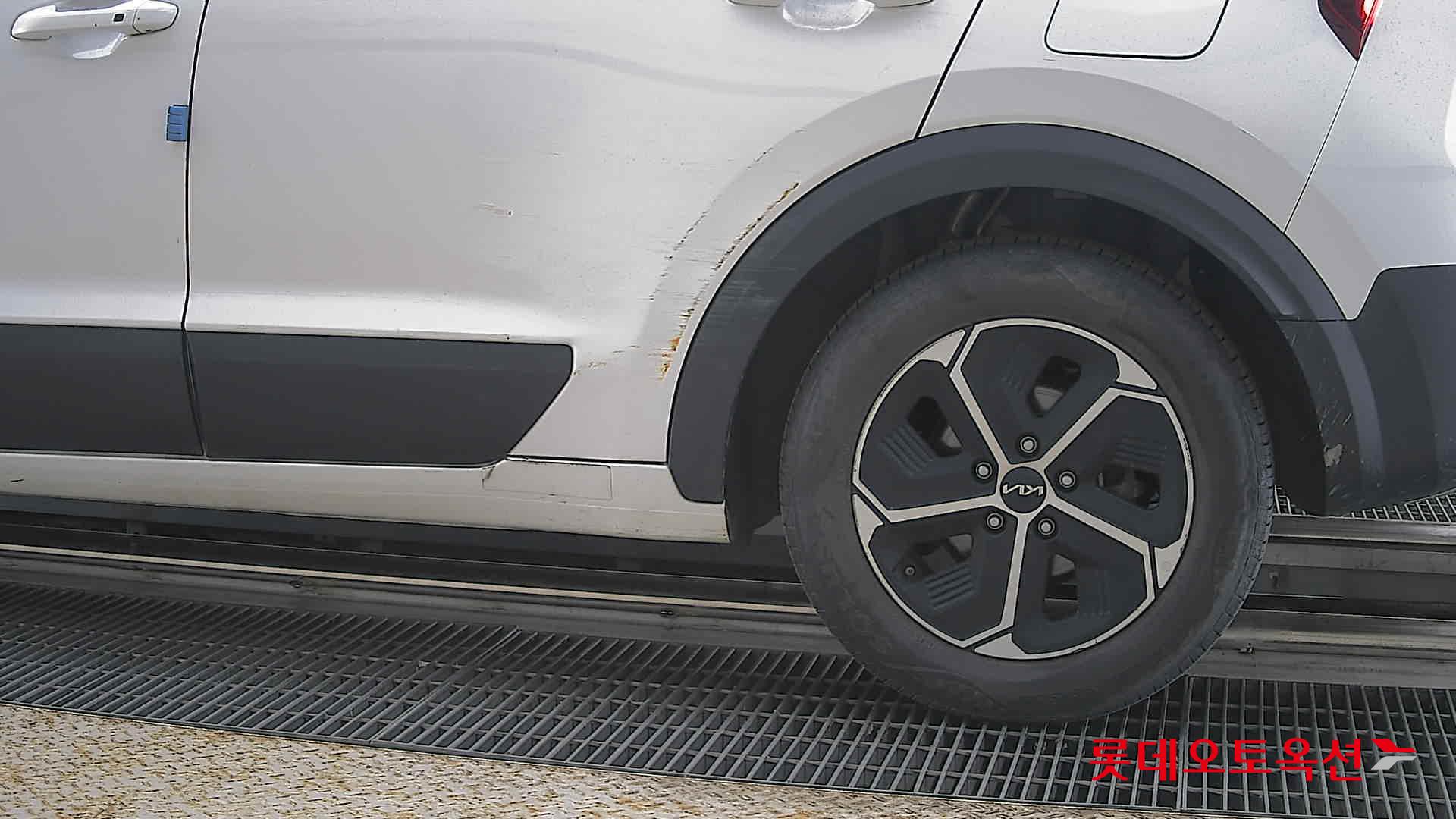 كيا نيرو 2022 - صورة 26