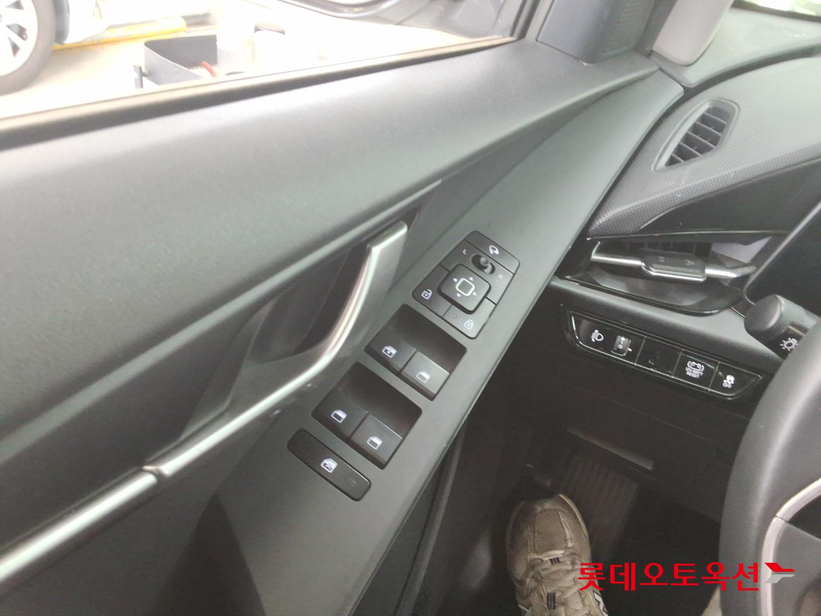 كيا نيرو 2022 - صورة 29