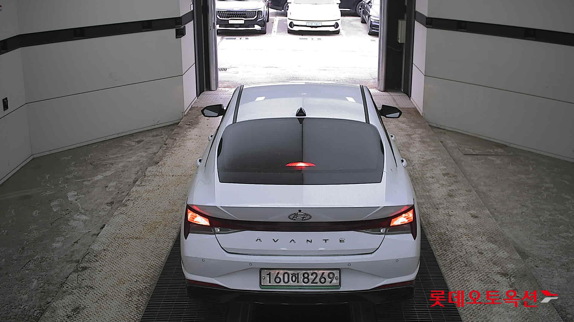 Hyundai Elantra 2021 - Image 17