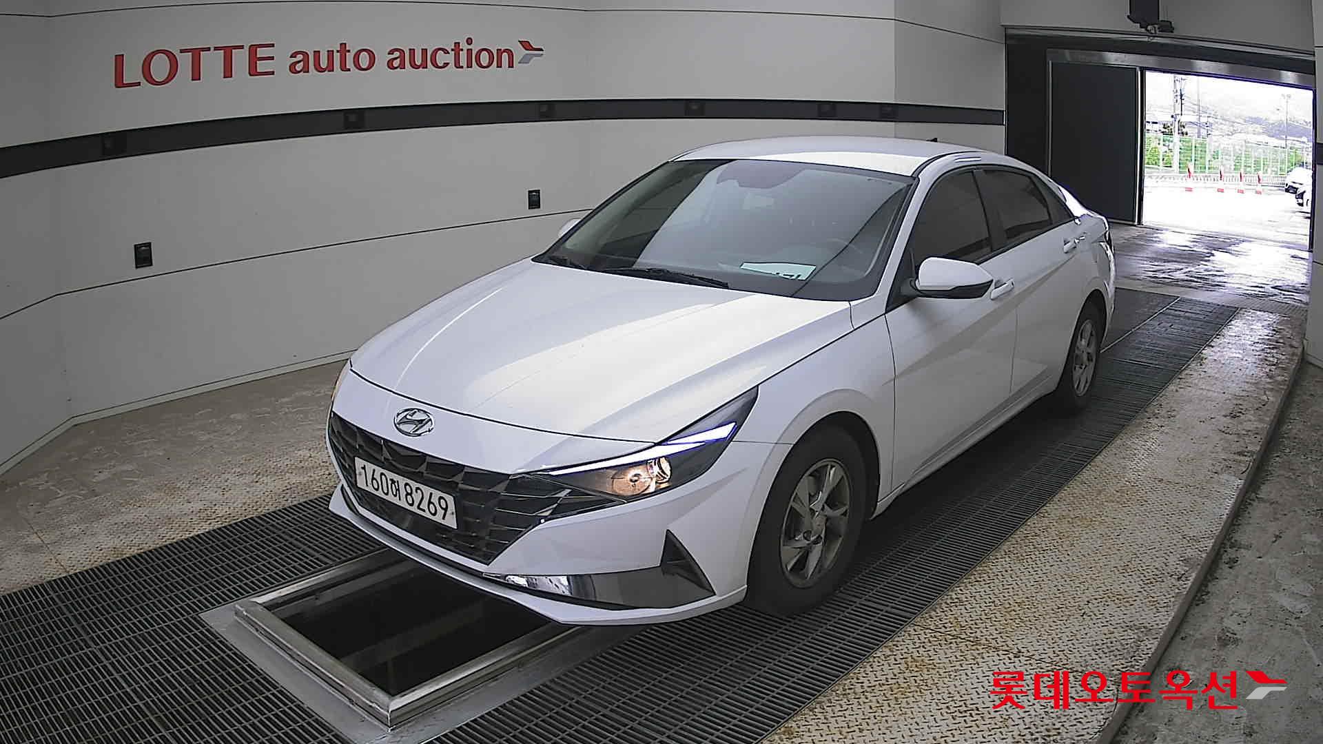 Hyundai Elantra 2021 - Image 3