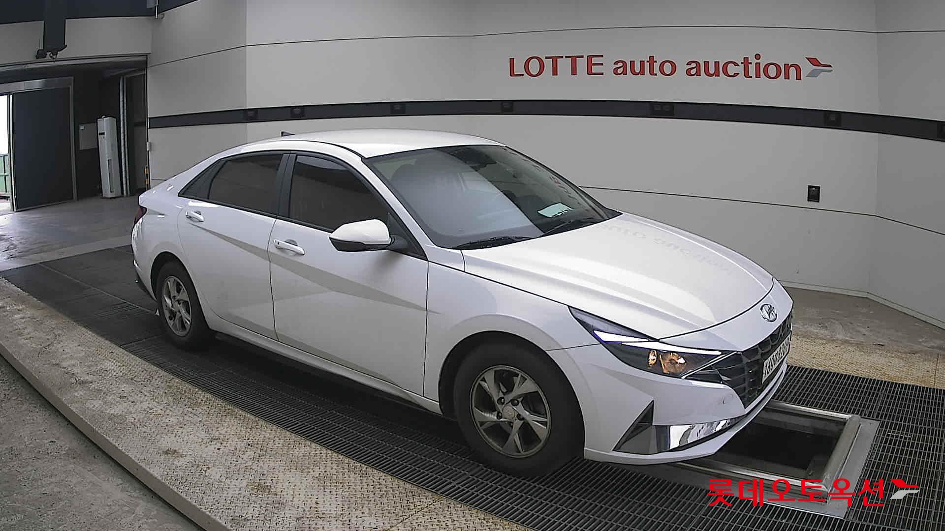 Hyundai Elantra 2021 - Image 23