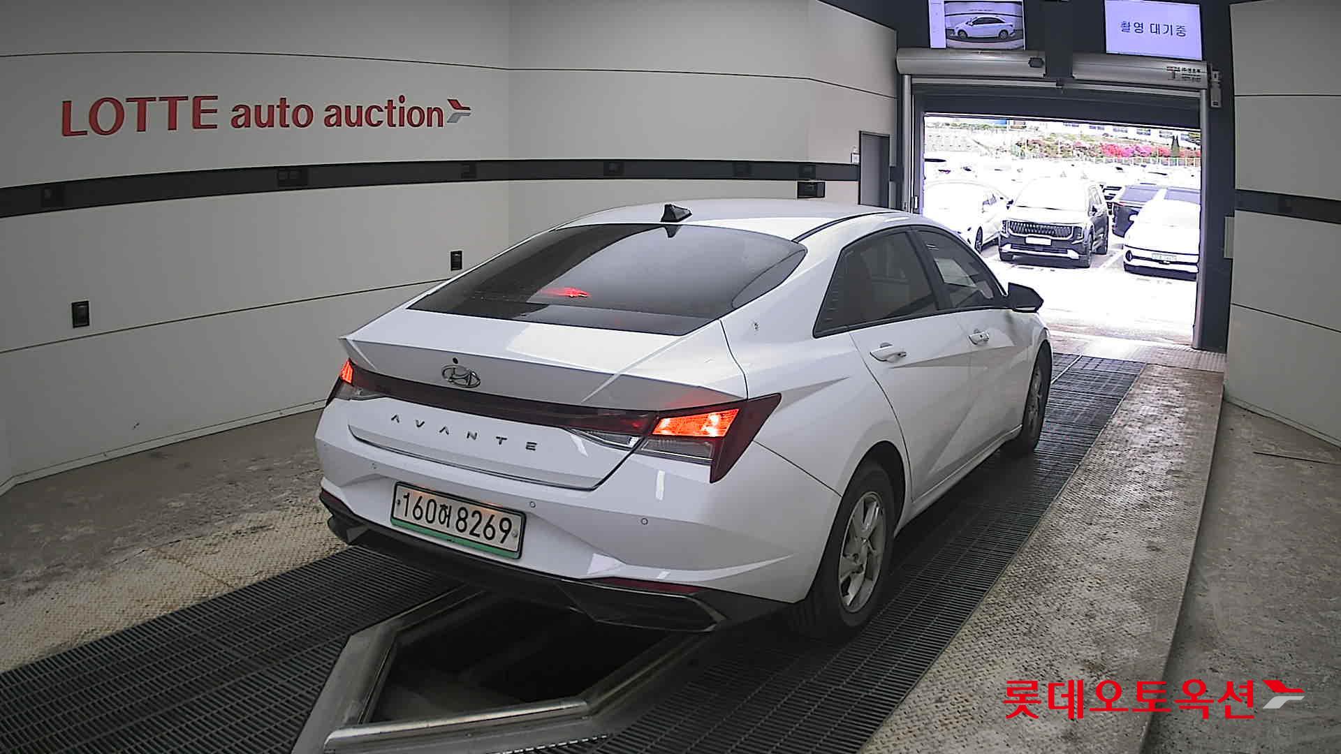 Hyundai Elantra 2021 - Image 18