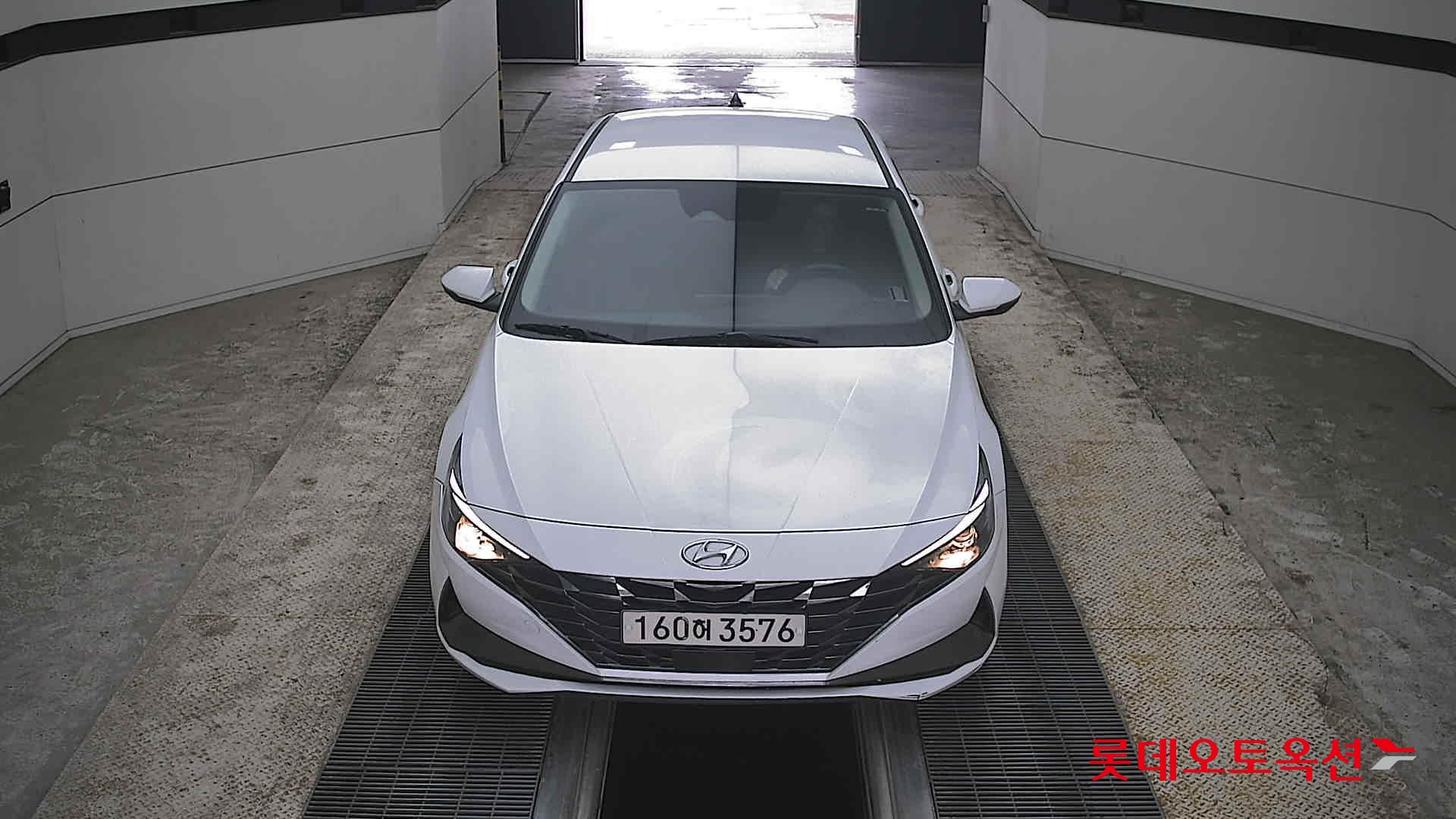 هيونداي إلانترا