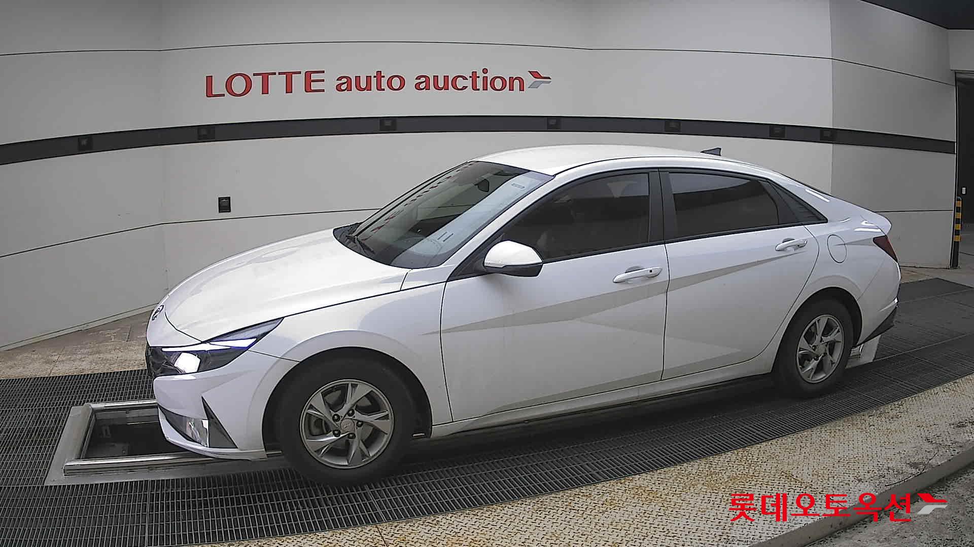 هيونداي إلانترا 2021 - صورة 12