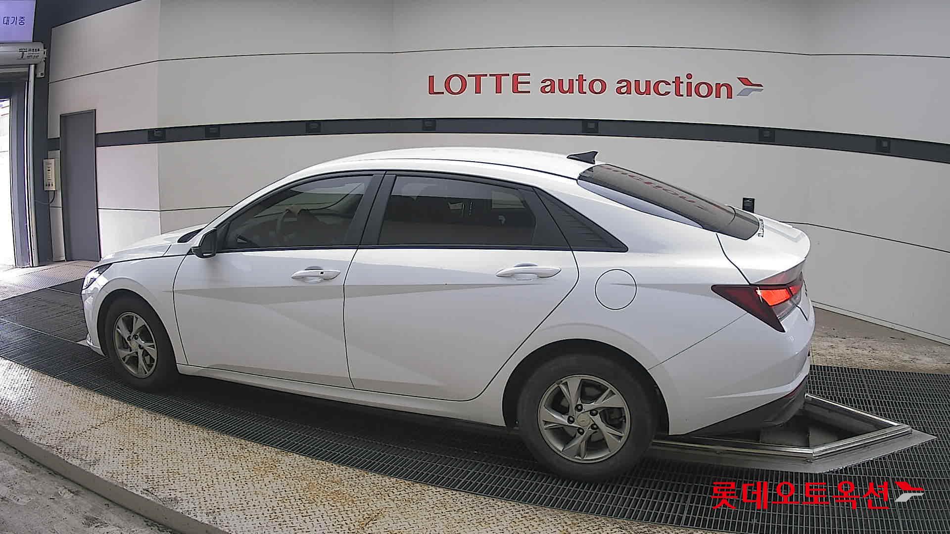 현대자동차 아반떼 2021 - 이미지 14