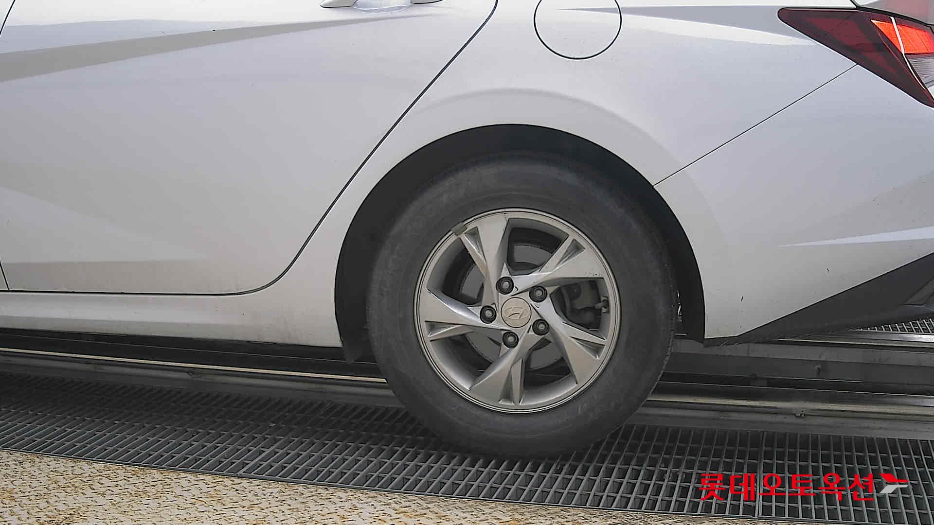 현대자동차 아반떼 2021 - 이미지 26