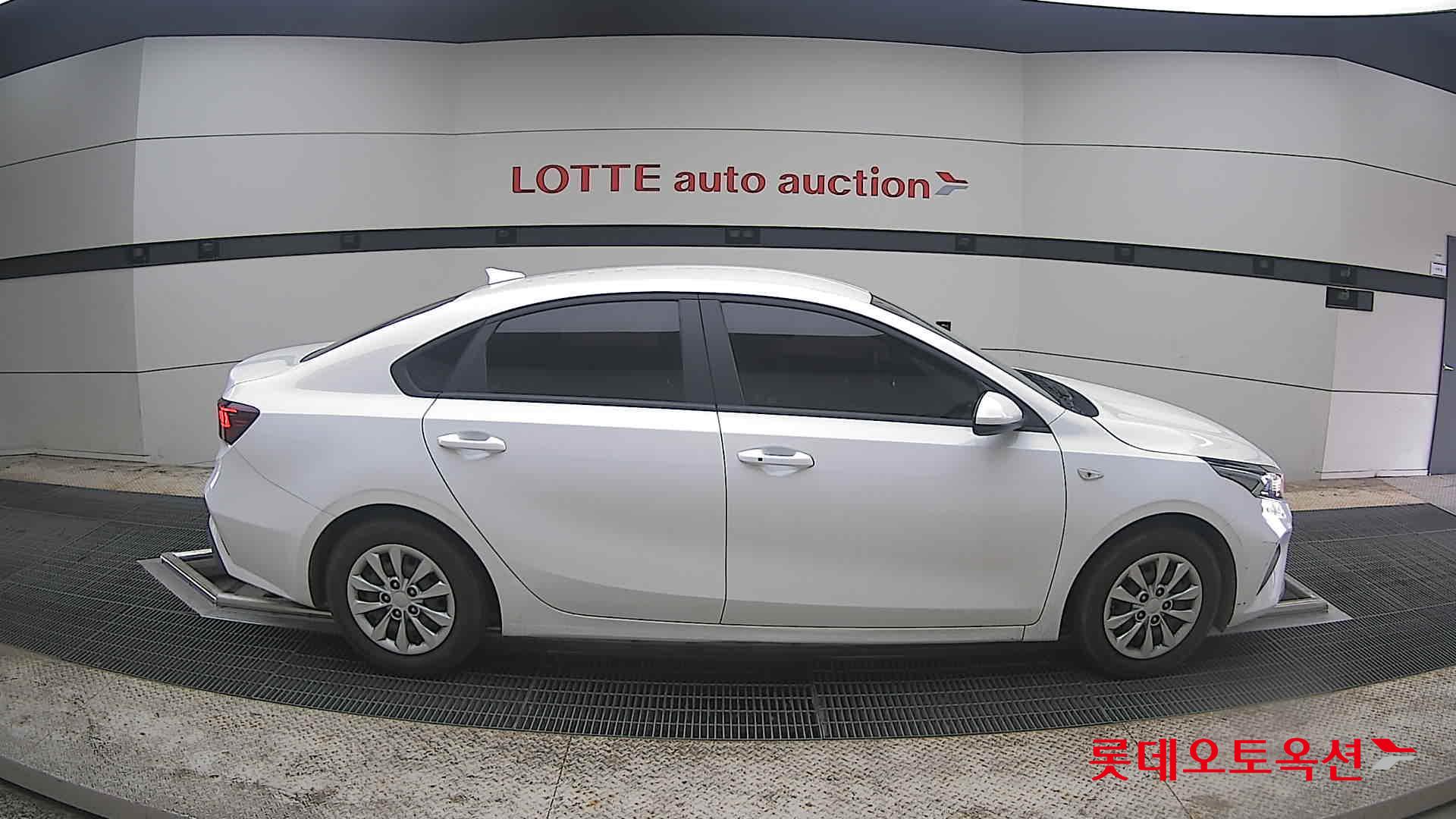 كيا K3 2022 - صورة 21