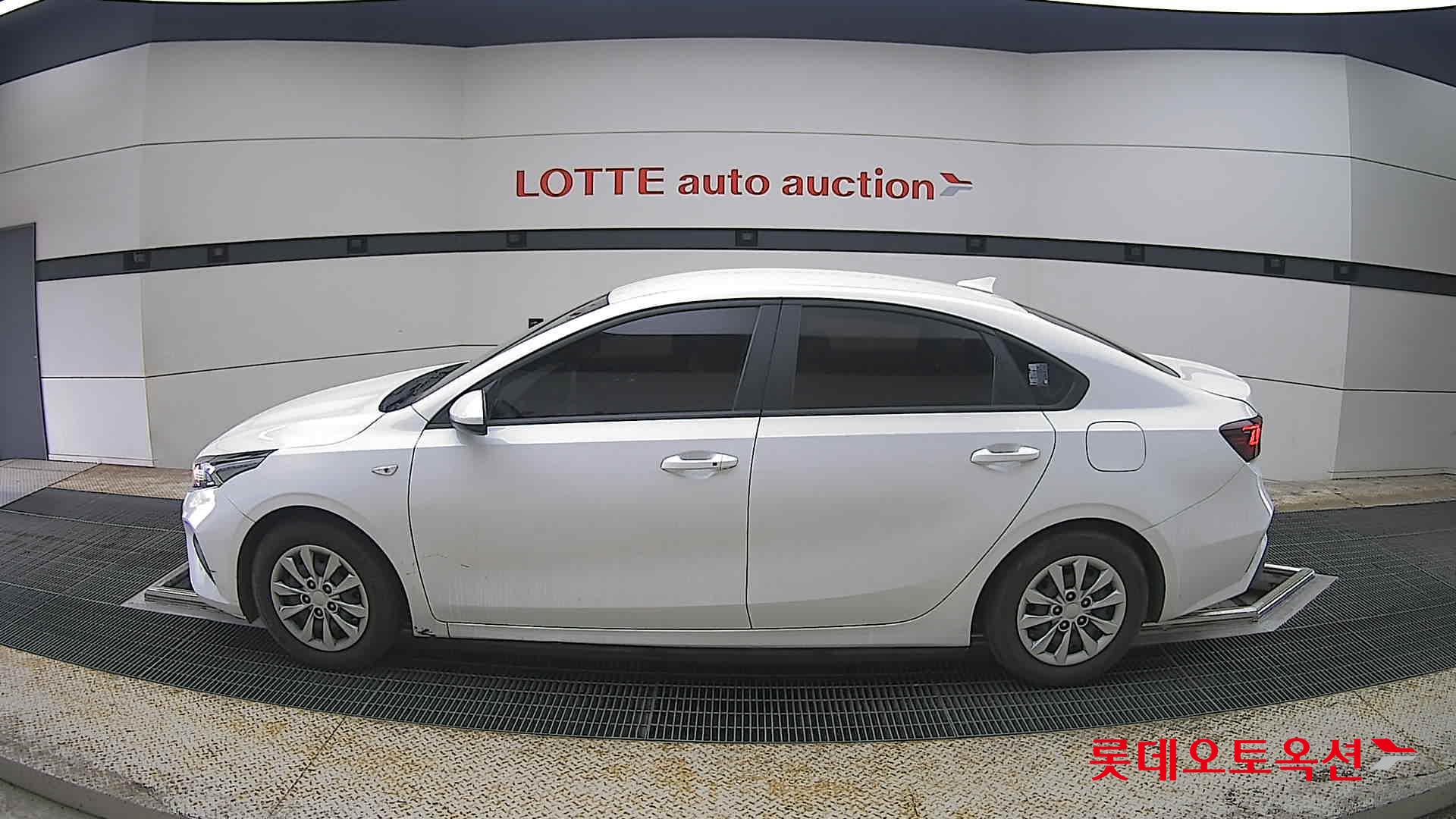 كيا K3 2022 - صورة 13