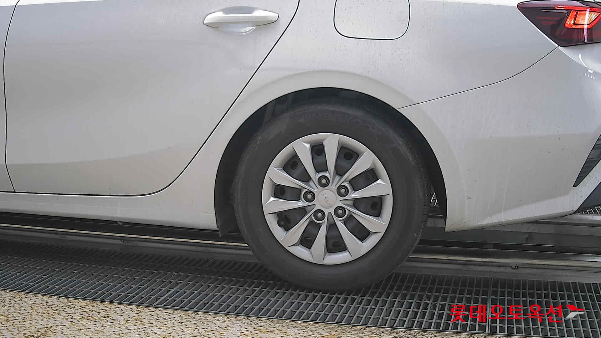 كيا K3 2022 - صورة 26