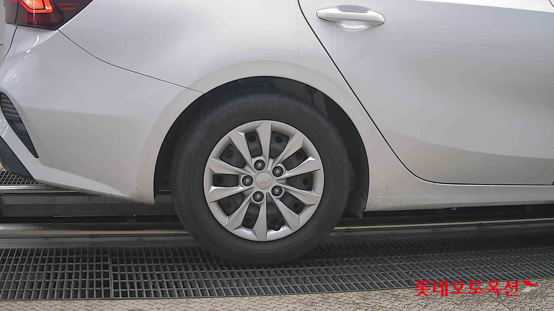 كيا K3 2022 - صورة 28