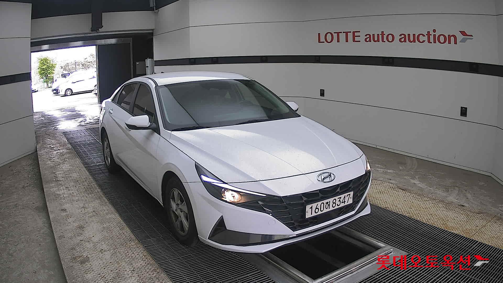 هيونداي إلانترا 2021 - صورة 24