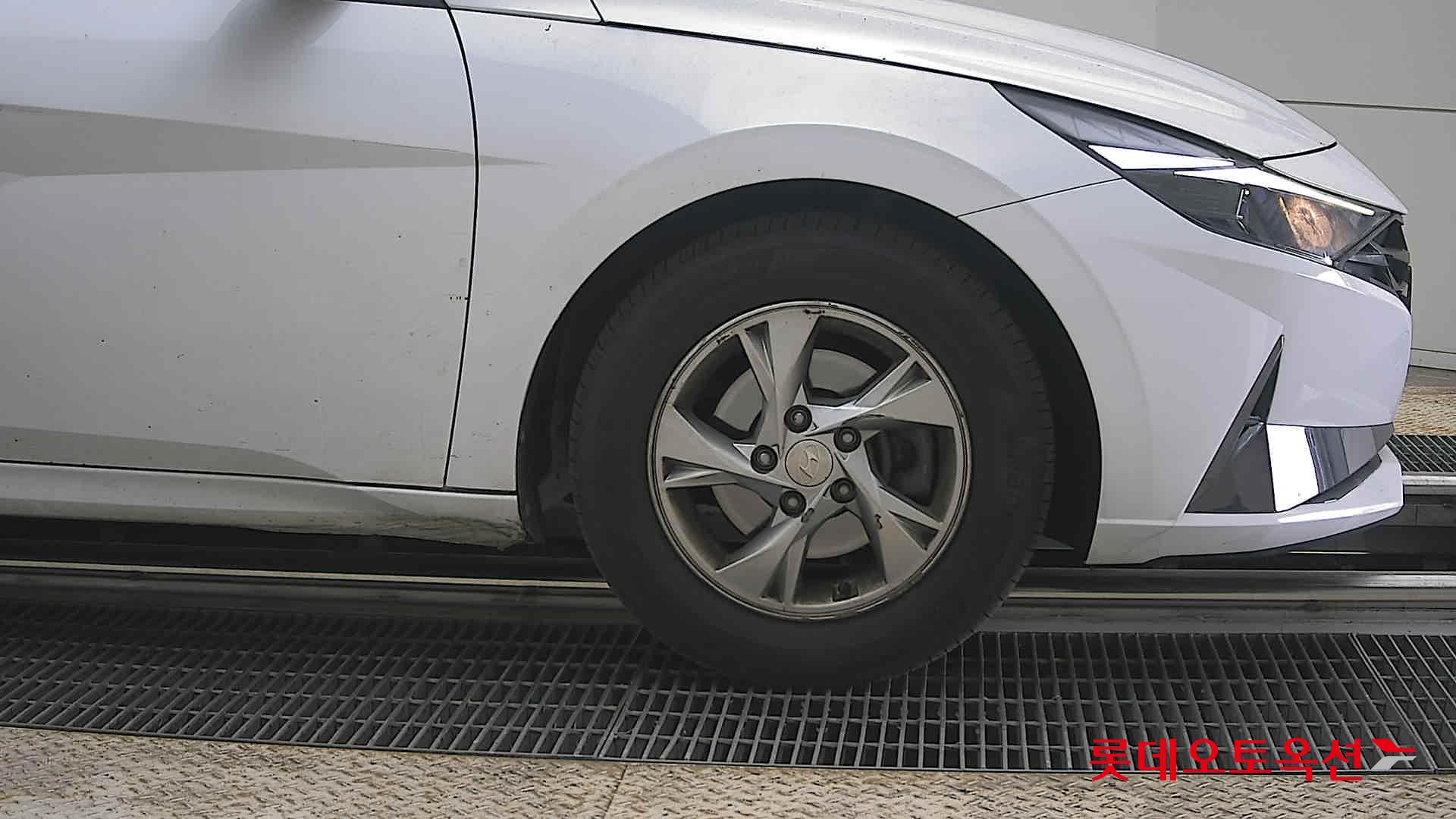 هيونداي إلانترا 2021 - صورة 27