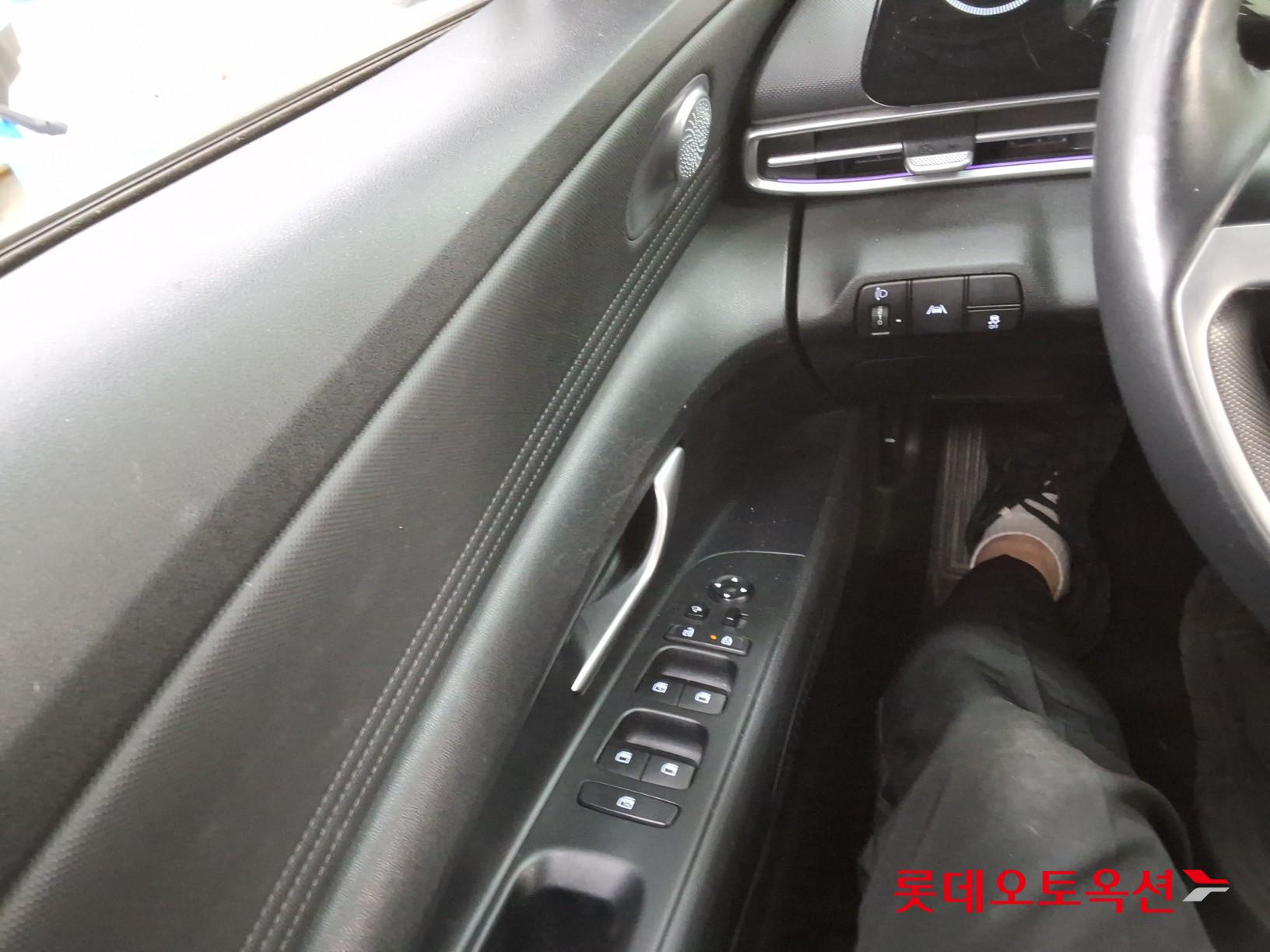 هيونداي إلانترا 2021 - صورة 29