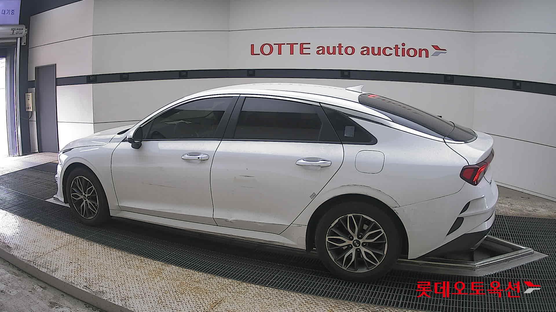 كيا K5 2021 - صورة 14