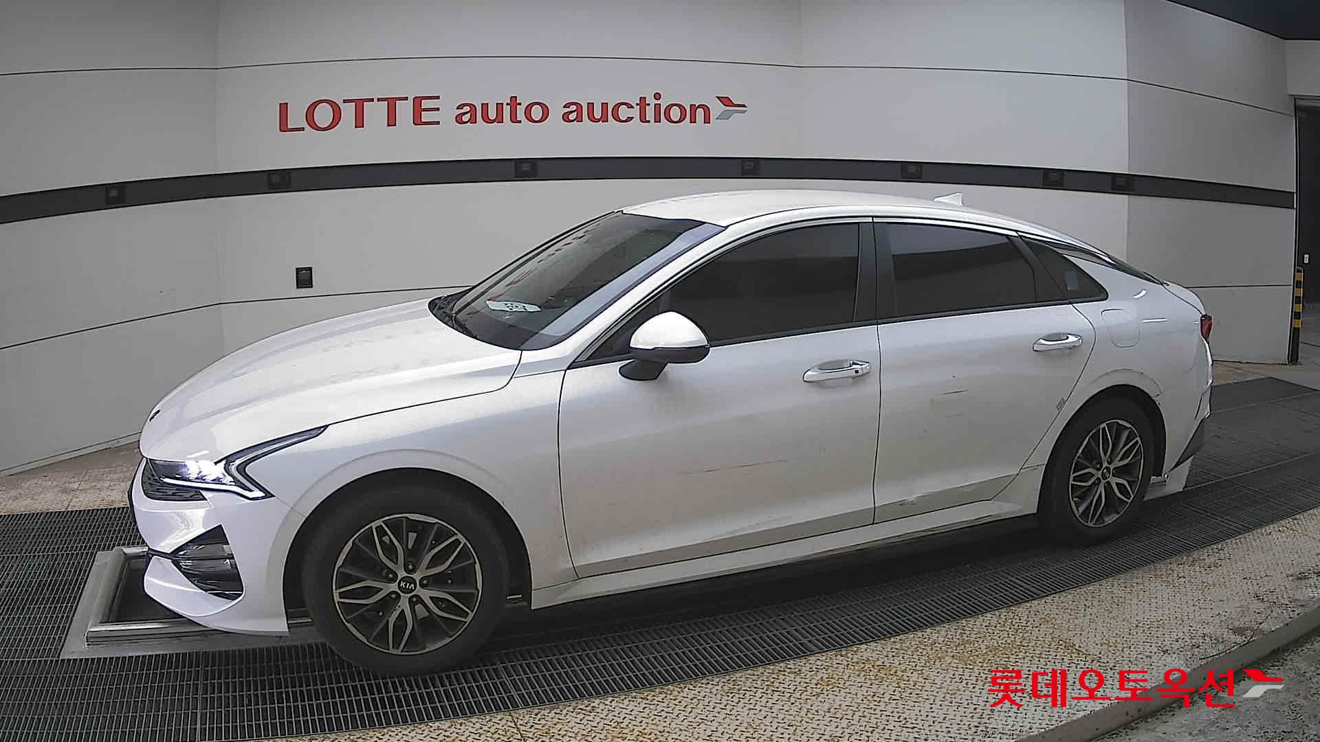 كيا K5 2021 - صورة 12