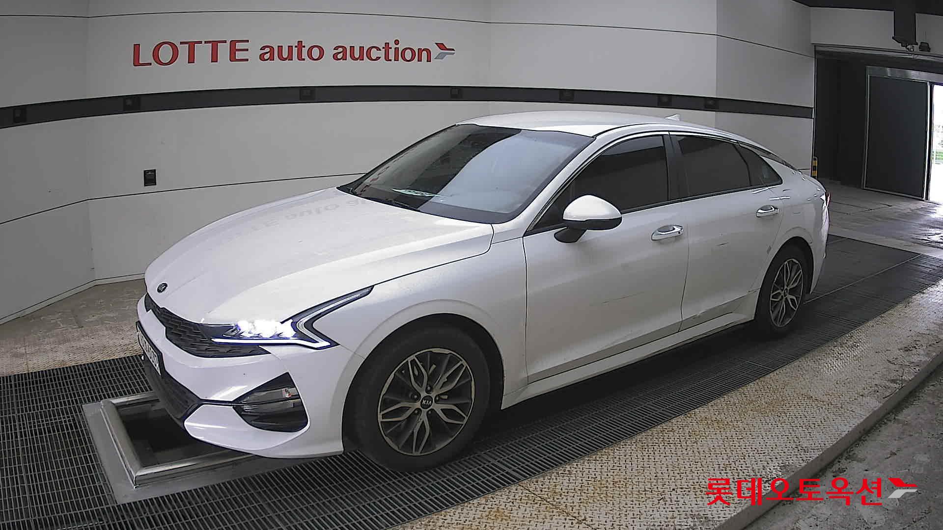 كيا K5 2021 - صورة 11