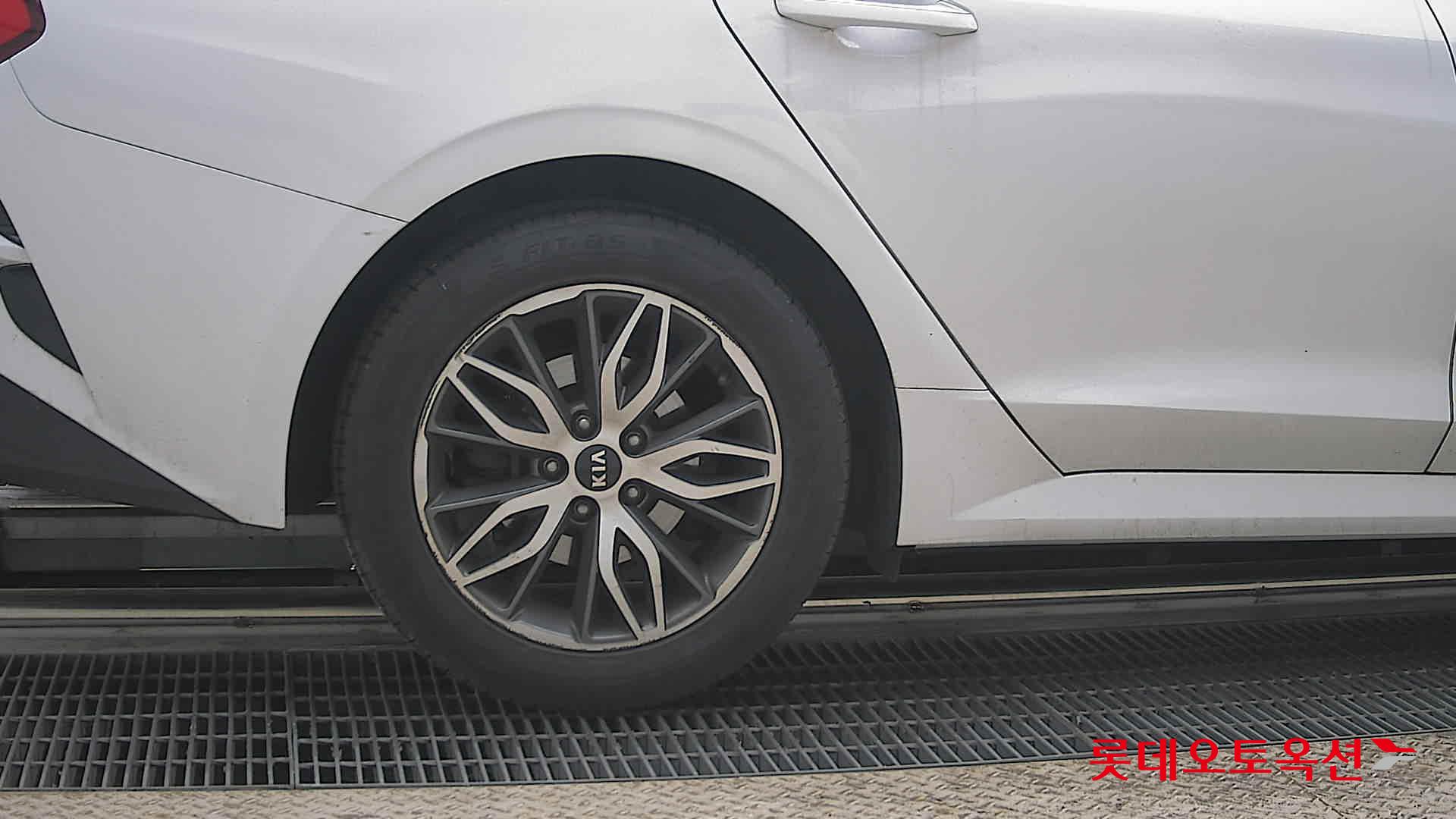 كيا K5 2021 - صورة 28