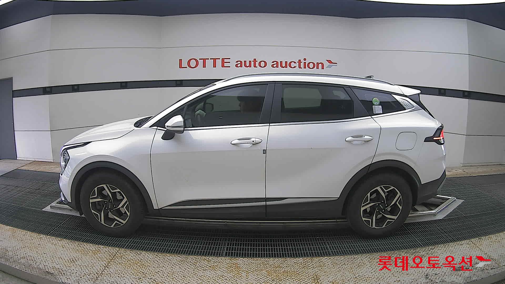 Kia Sportage 2022 - Image 13