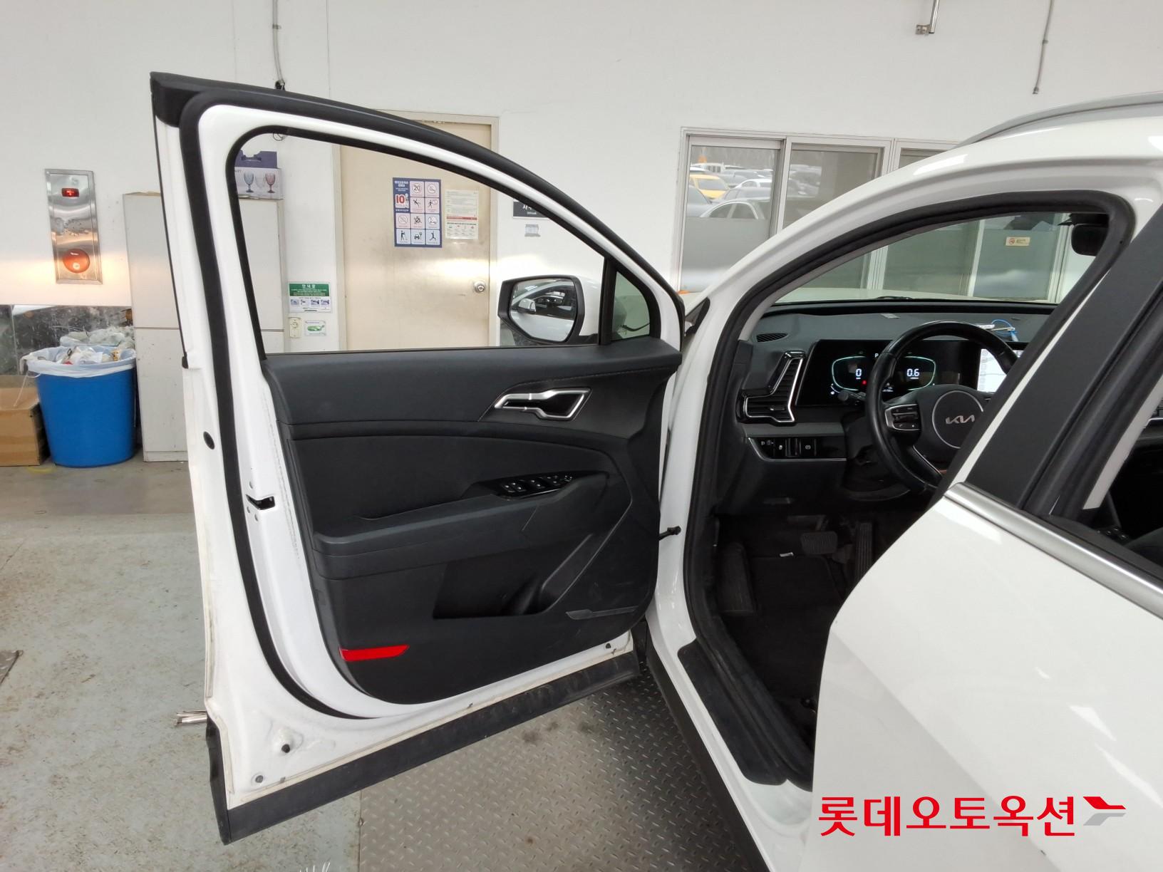 Kia Sportage 2022 - Image 36