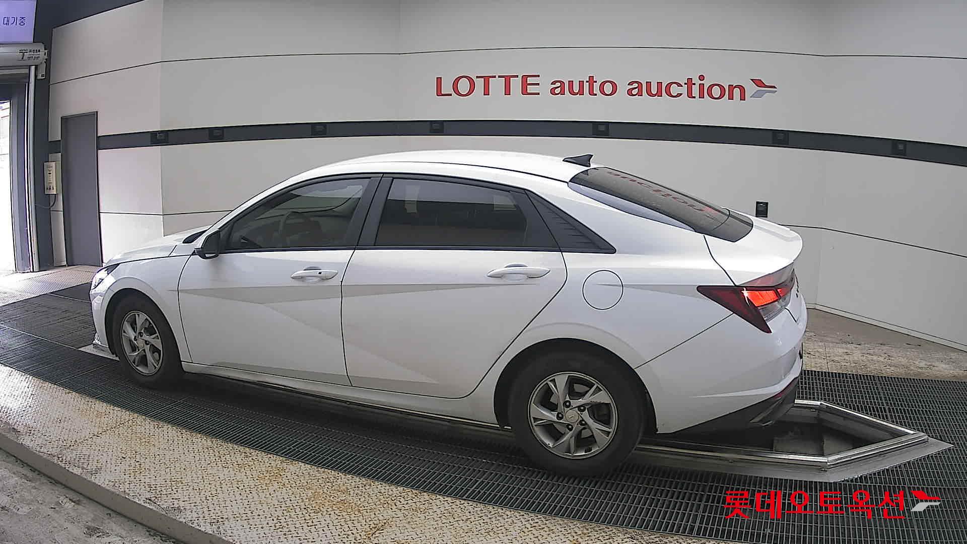 현대자동차 아반떼 2021 - 이미지 14