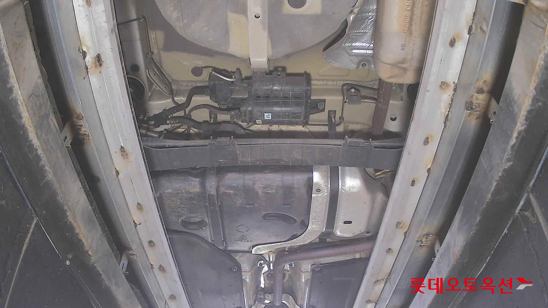 Hyundai Elantra 2021 - Image 2