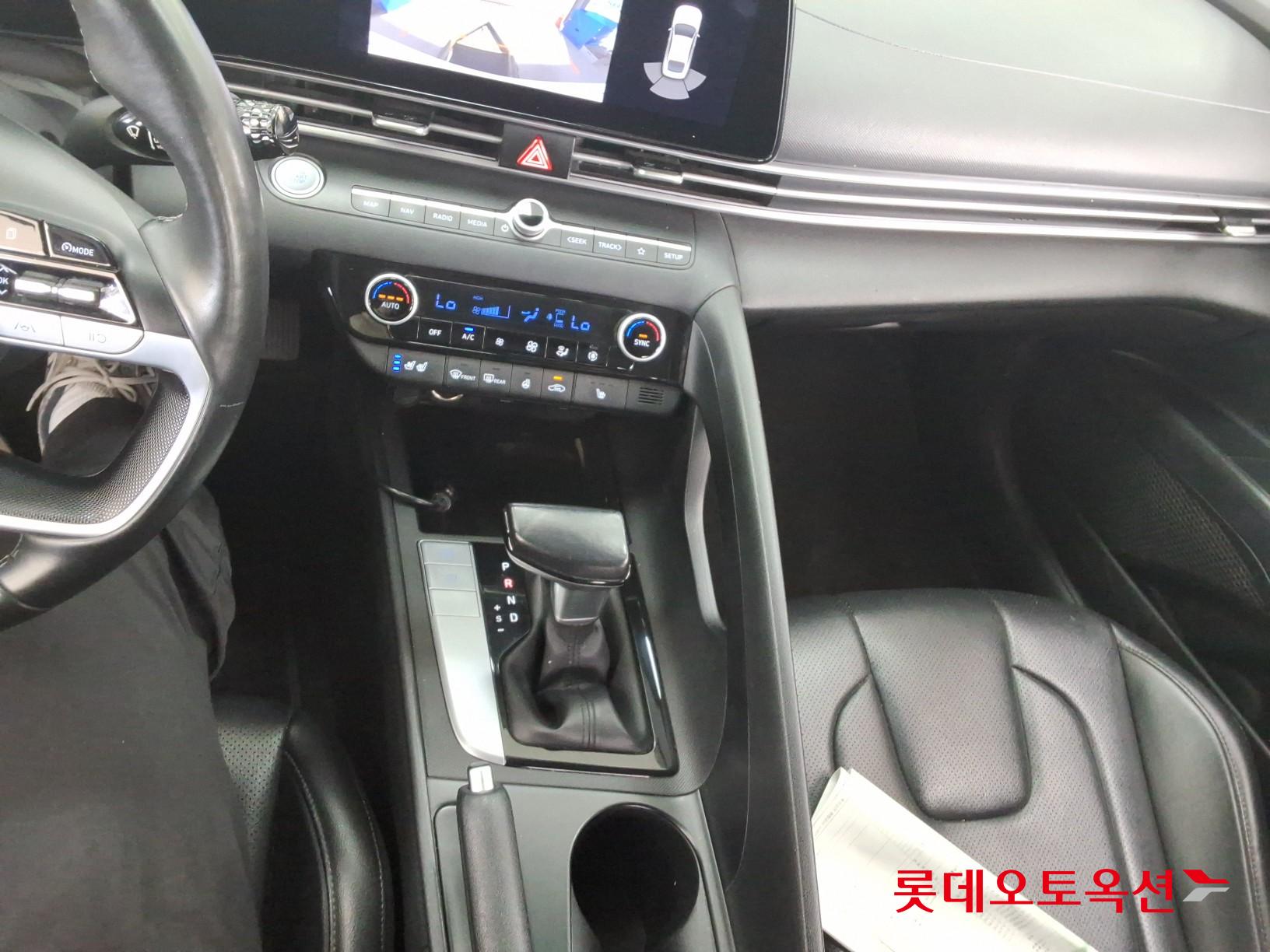 Hyundai Elantra 2021 - Image 35
