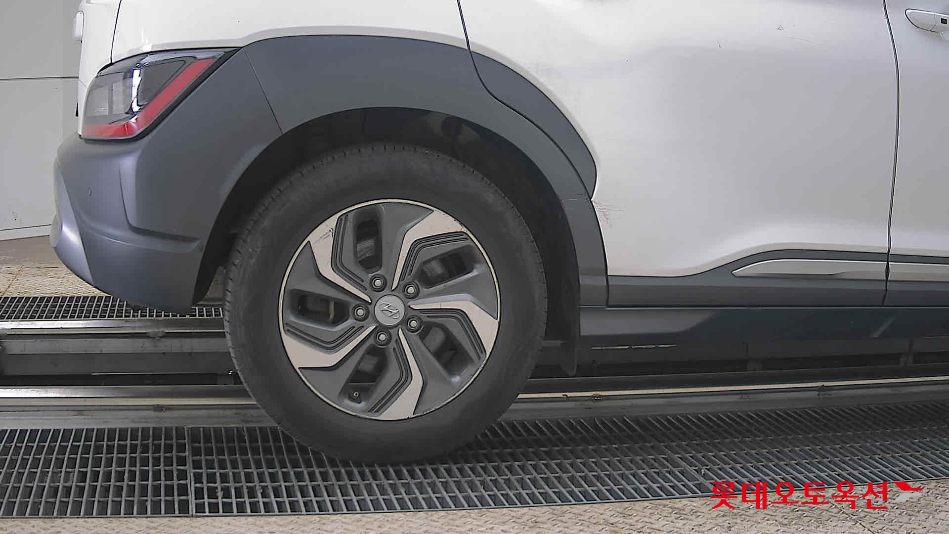 Hyundai Kona 2022 - Image 28