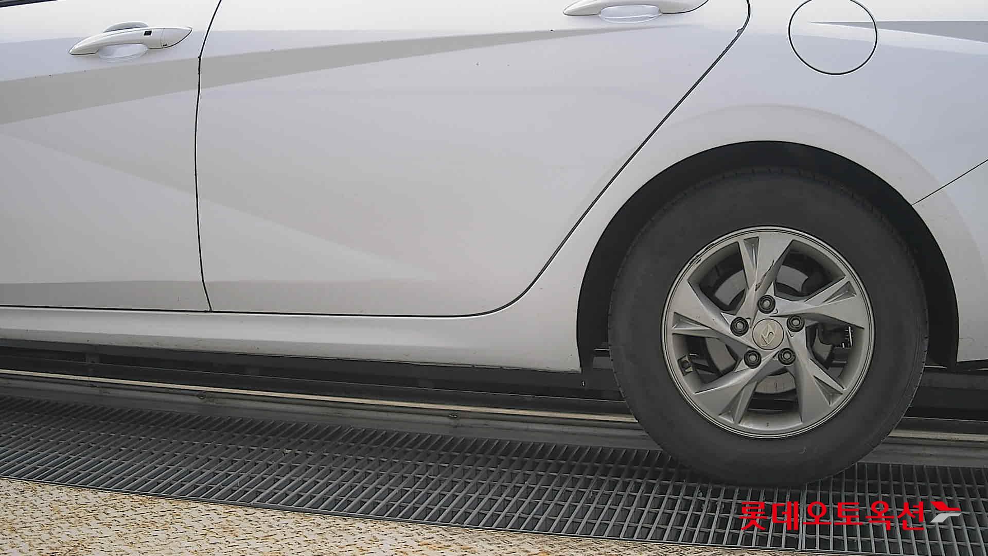 현대자동차 아반떼 2021 - 이미지 26