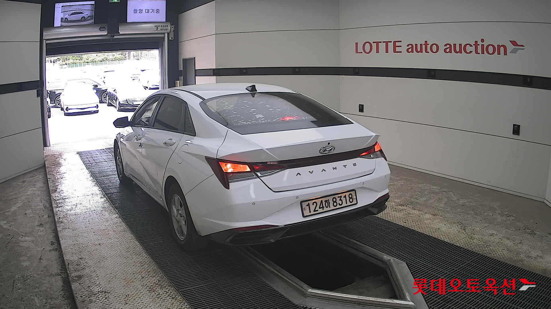 هيونداي إلانترا 2021 - صورة 16