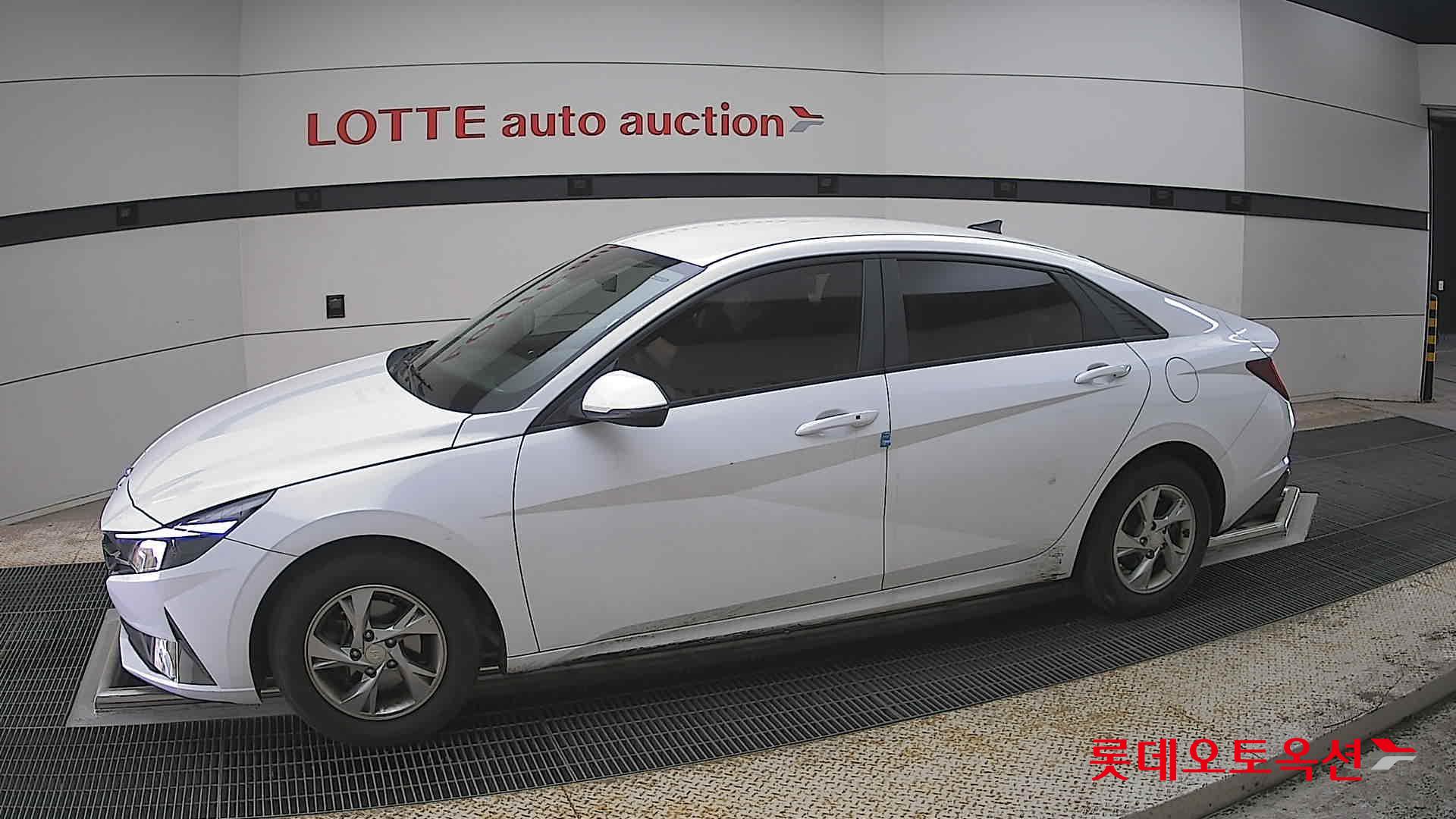 هيونداي إلانترا 2021 - صورة 12