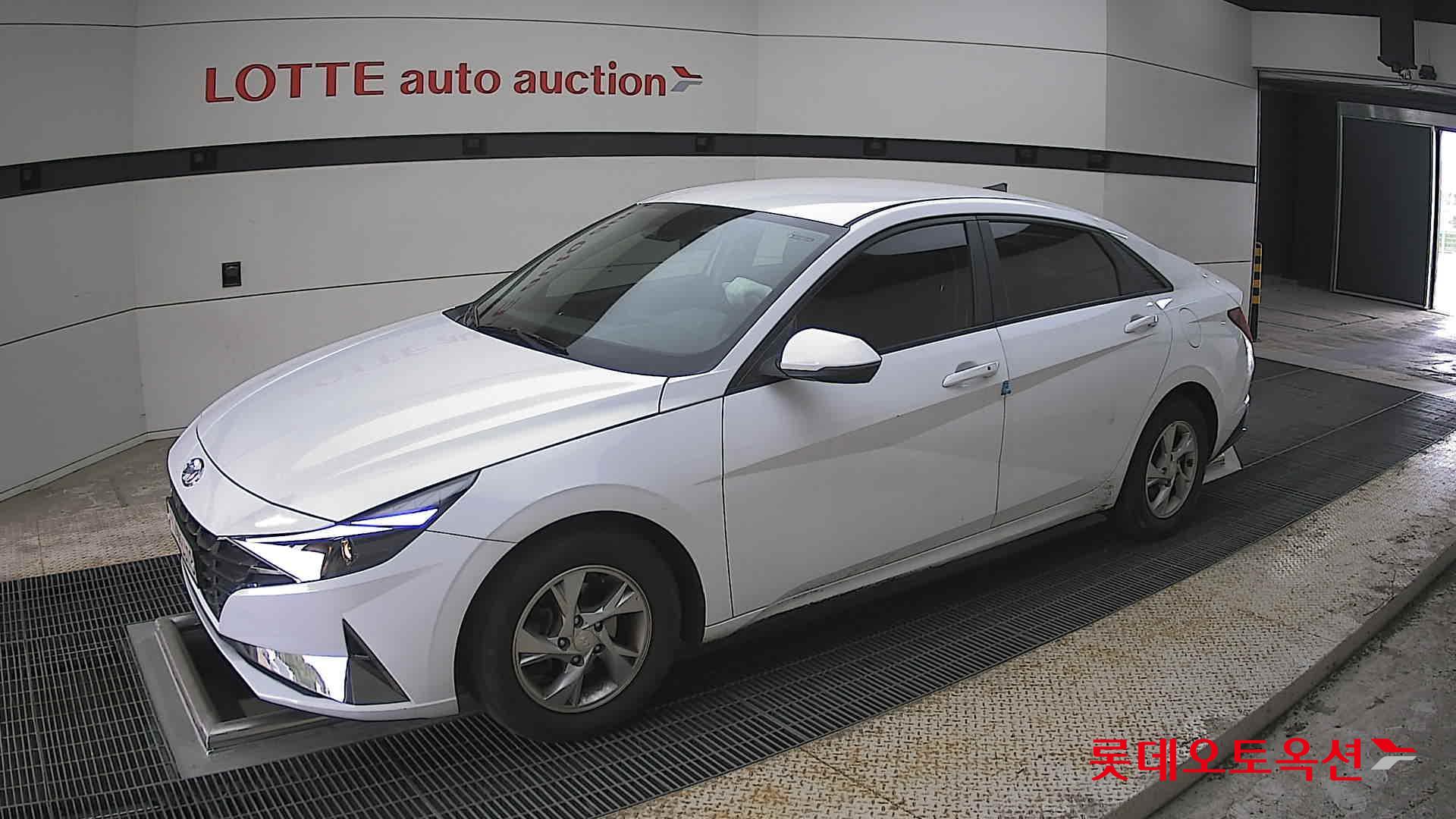 هيونداي إلانترا 2021 - صورة 11