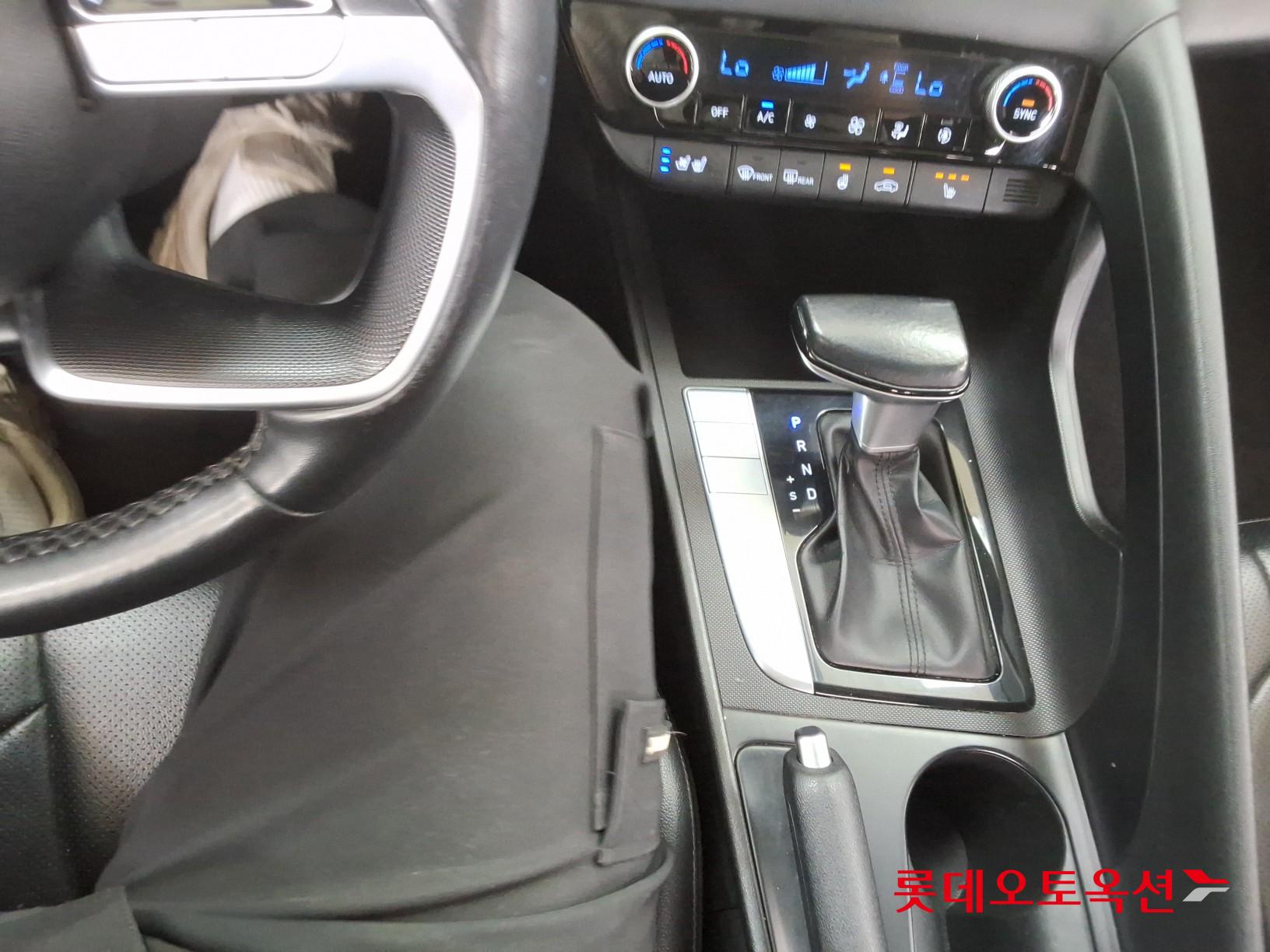 هيونداي إلانترا 2021 - صورة 34