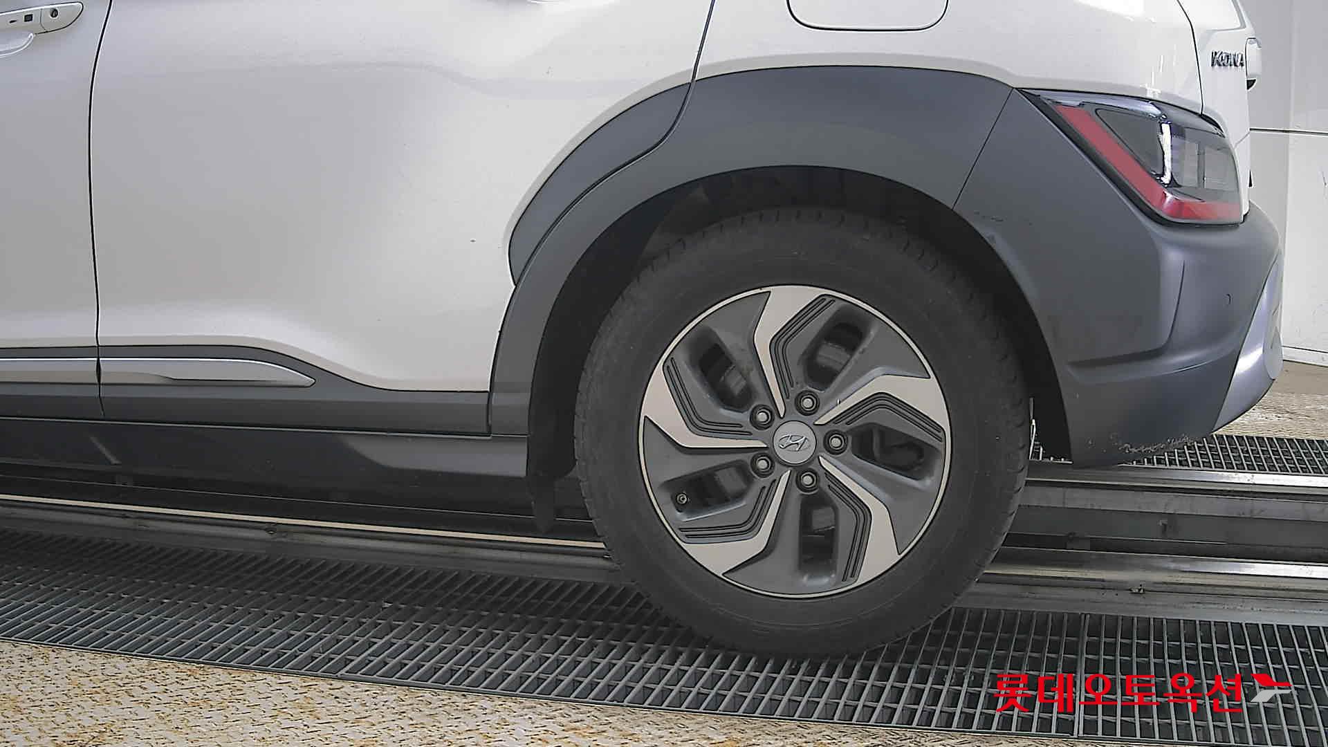 هيونداي كونا 2022 - صورة 26