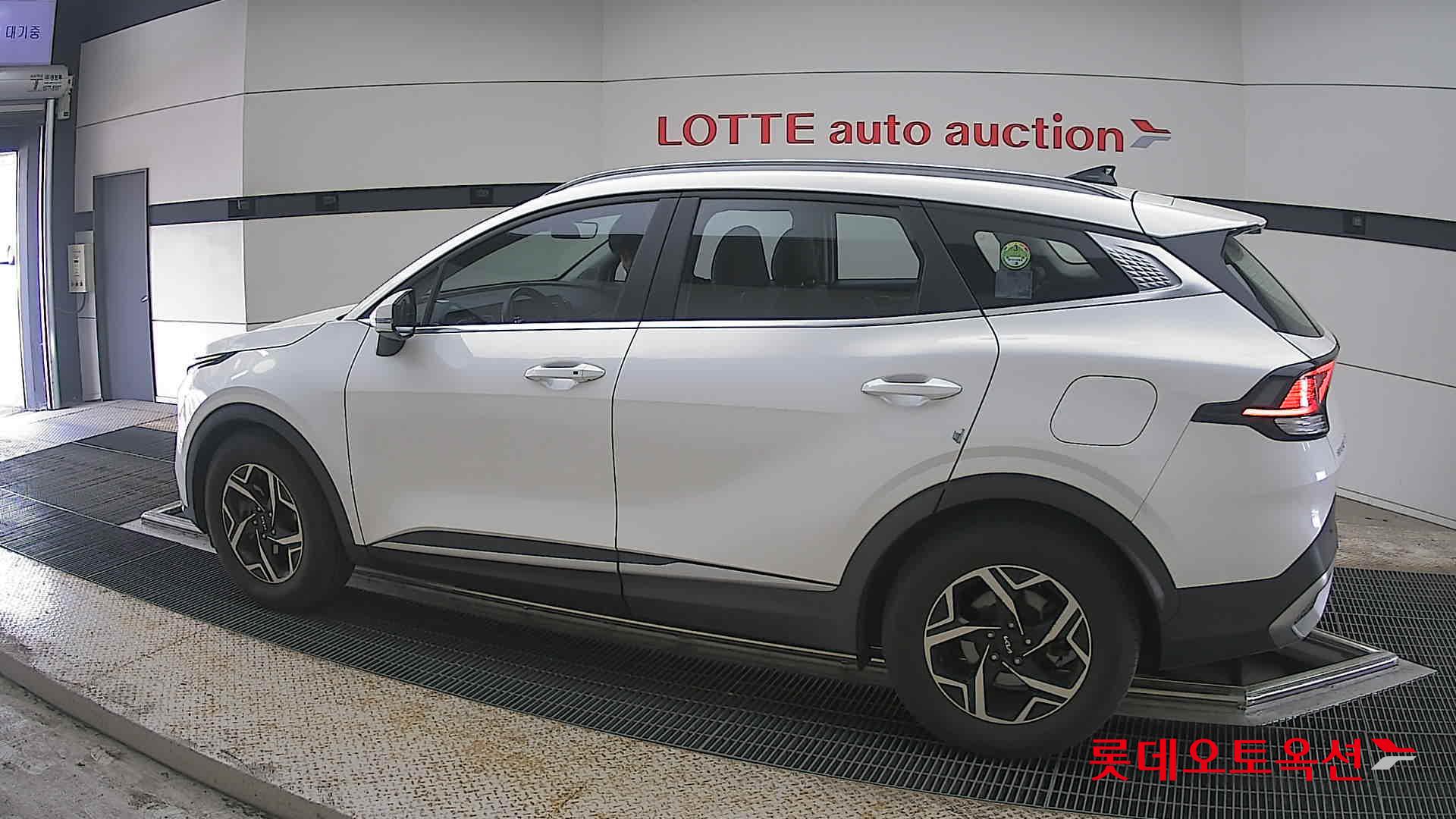 Kia Sportage 2022 - Image 14