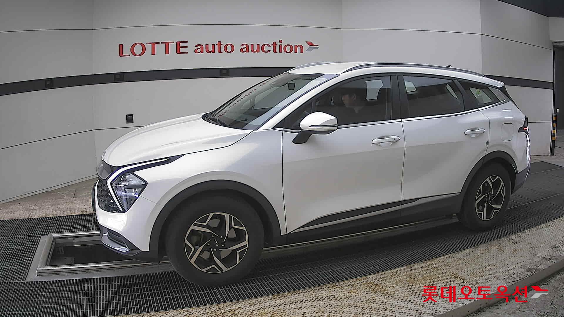 Kia Sportage 2022 - Image 12