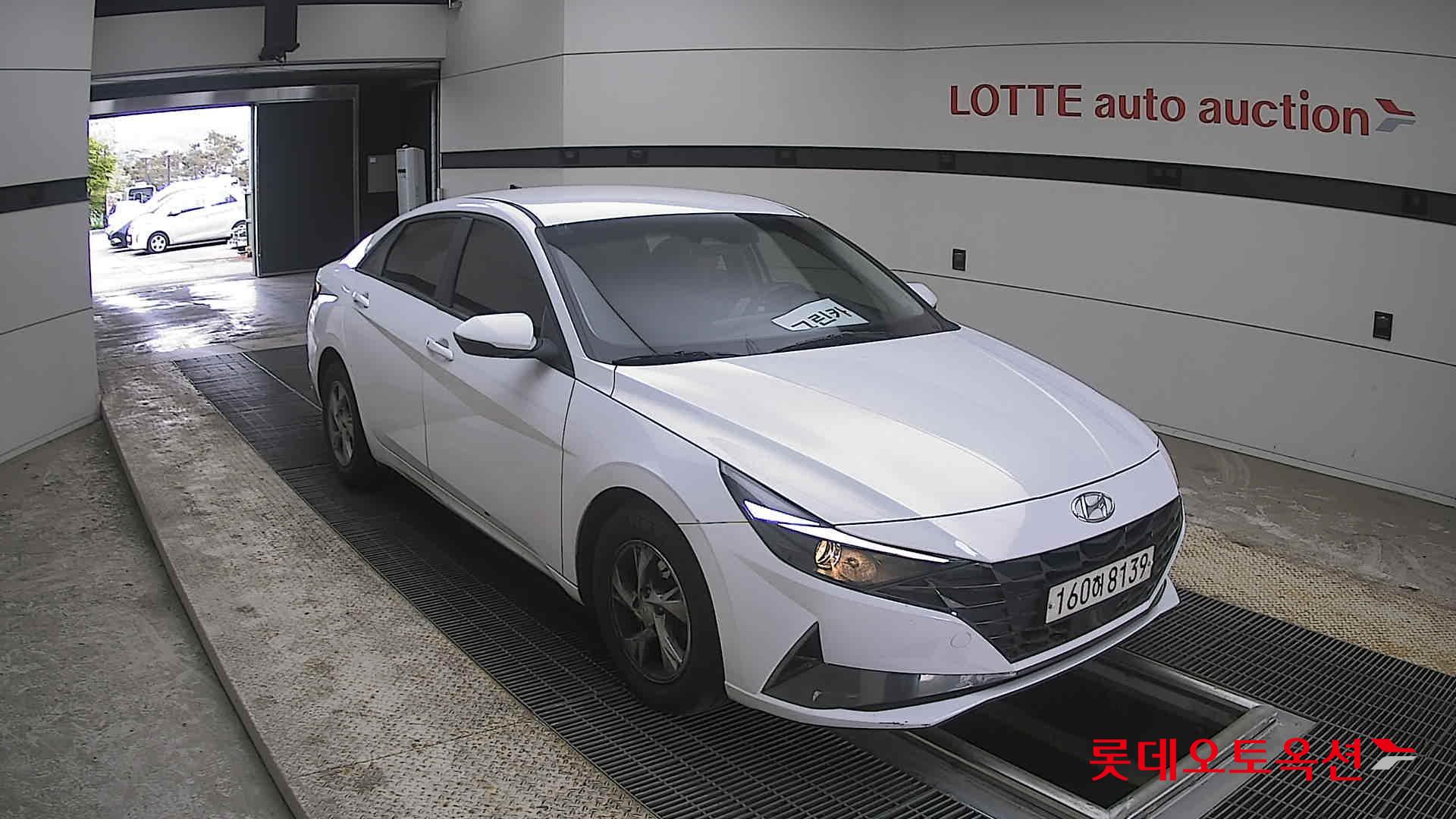 Hyundai Elantra 2021 - Image 6