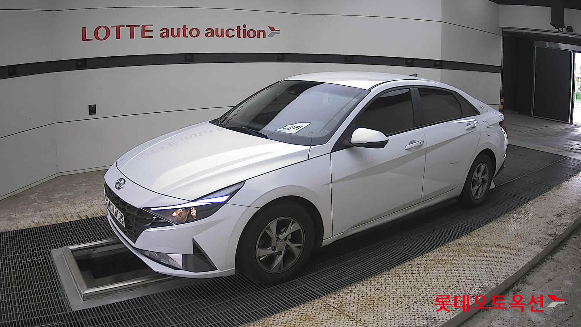 Hyundai Elantra 2021 - Image 11