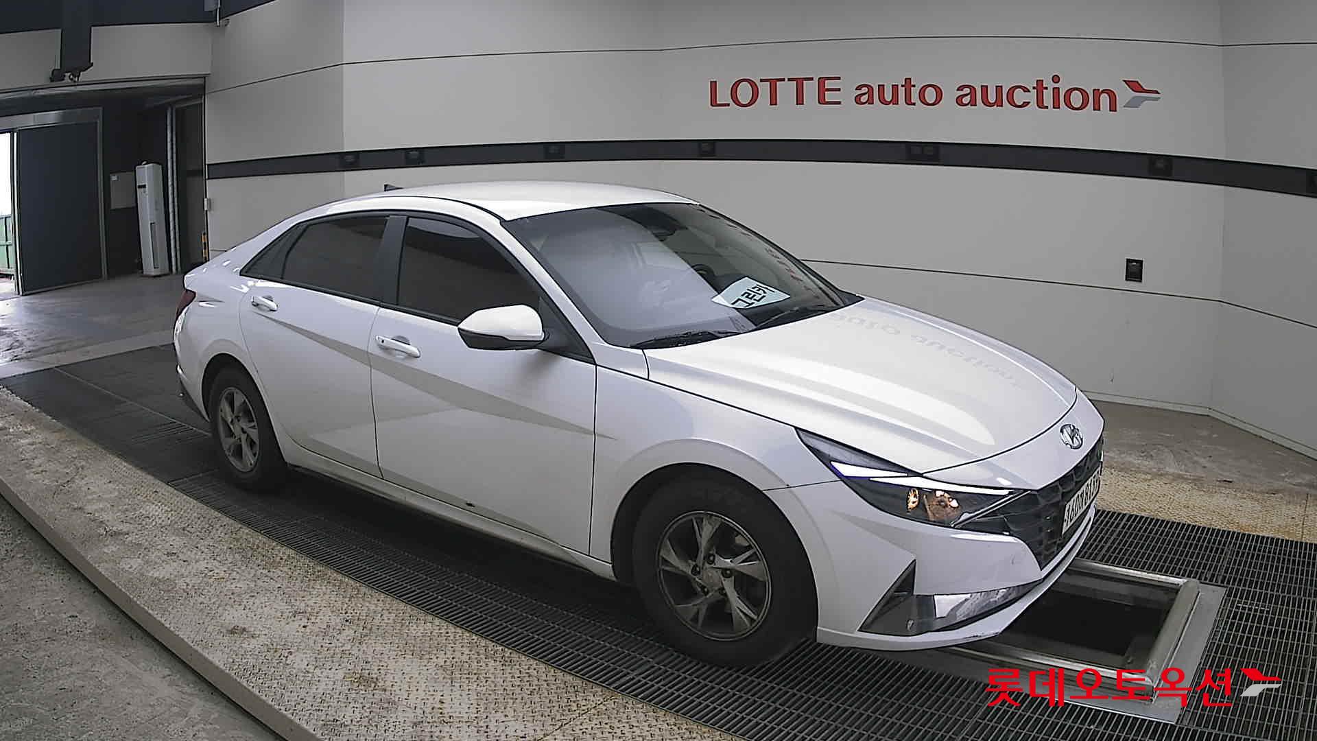 Hyundai Elantra 2021 - Image 23