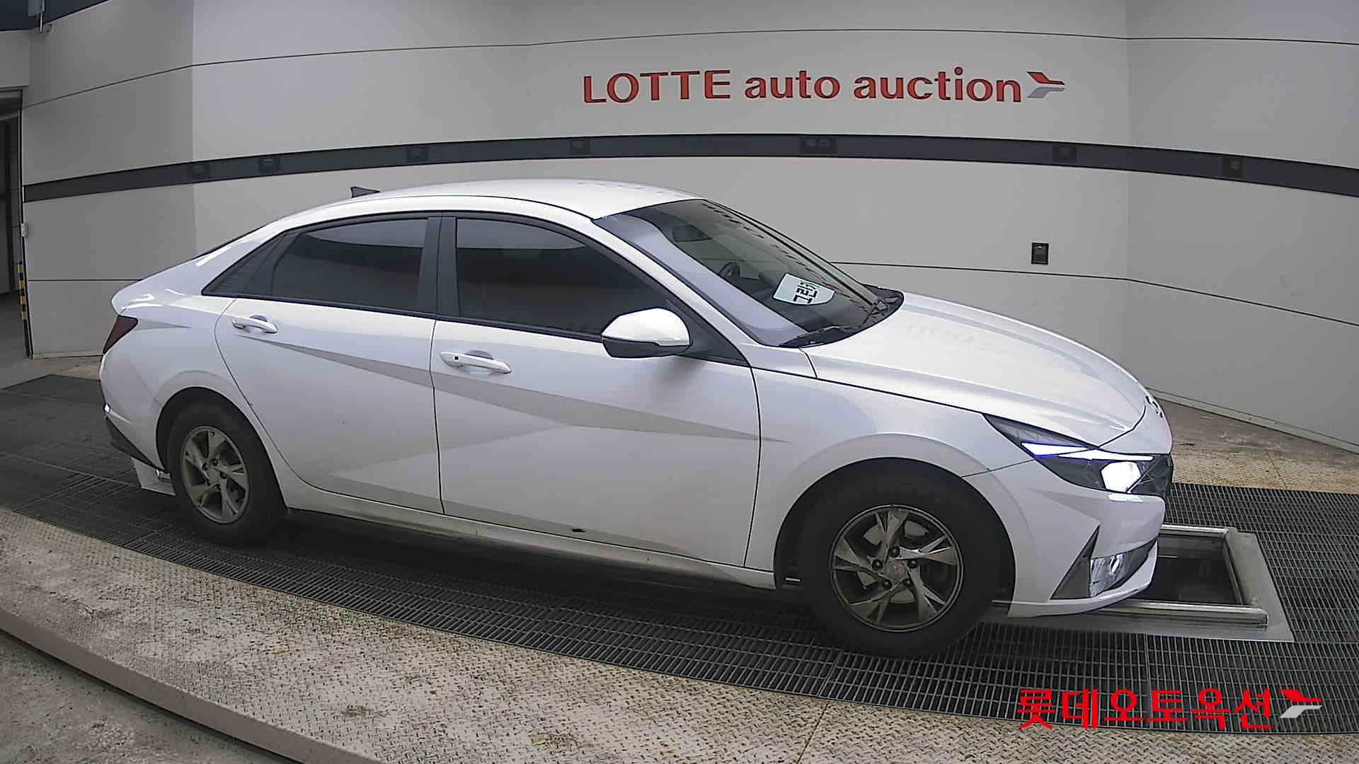 Hyundai Elantra 2021 - Image 22