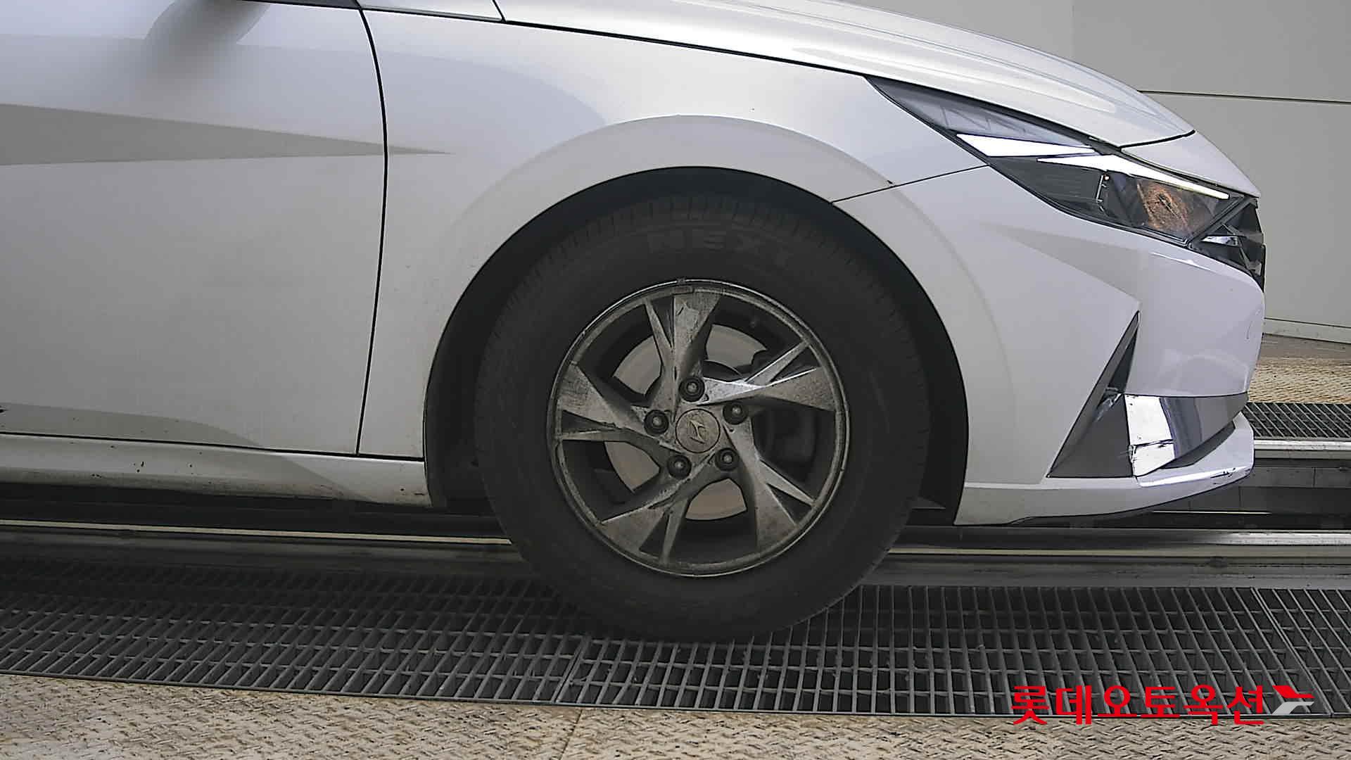 Hyundai Elantra 2021 - Image 27