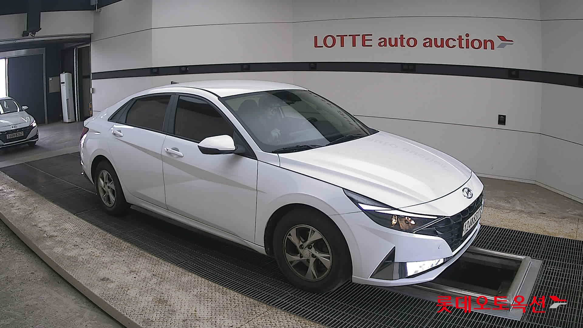 Hyundai Elantra 2021 - Image 23