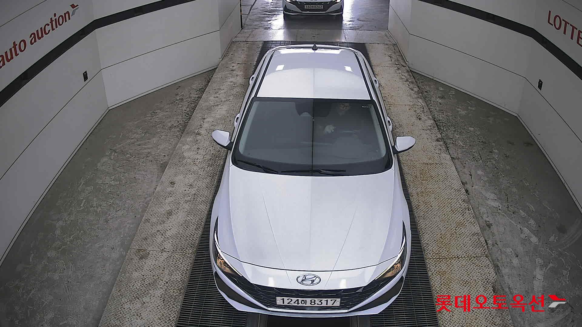 Hyundai Elantra 2021 - Image 7