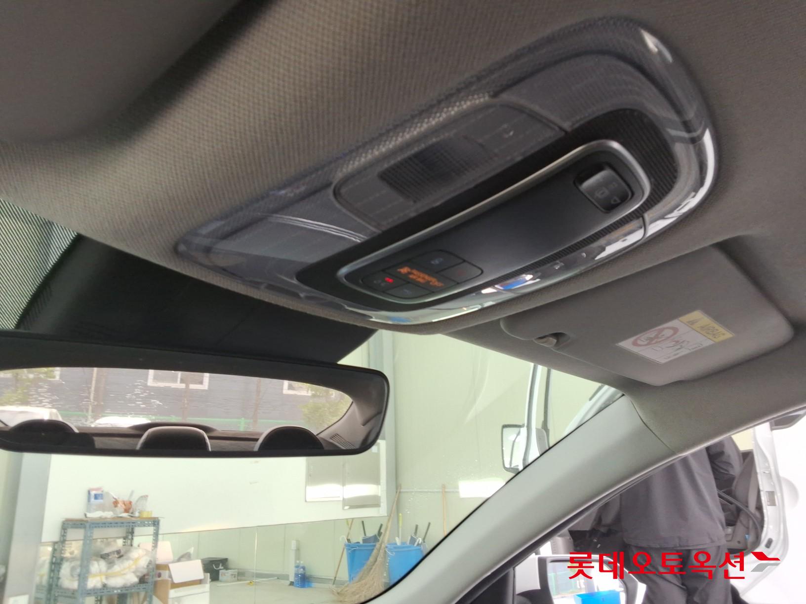 Hyundai Elantra 2021 - Image 32